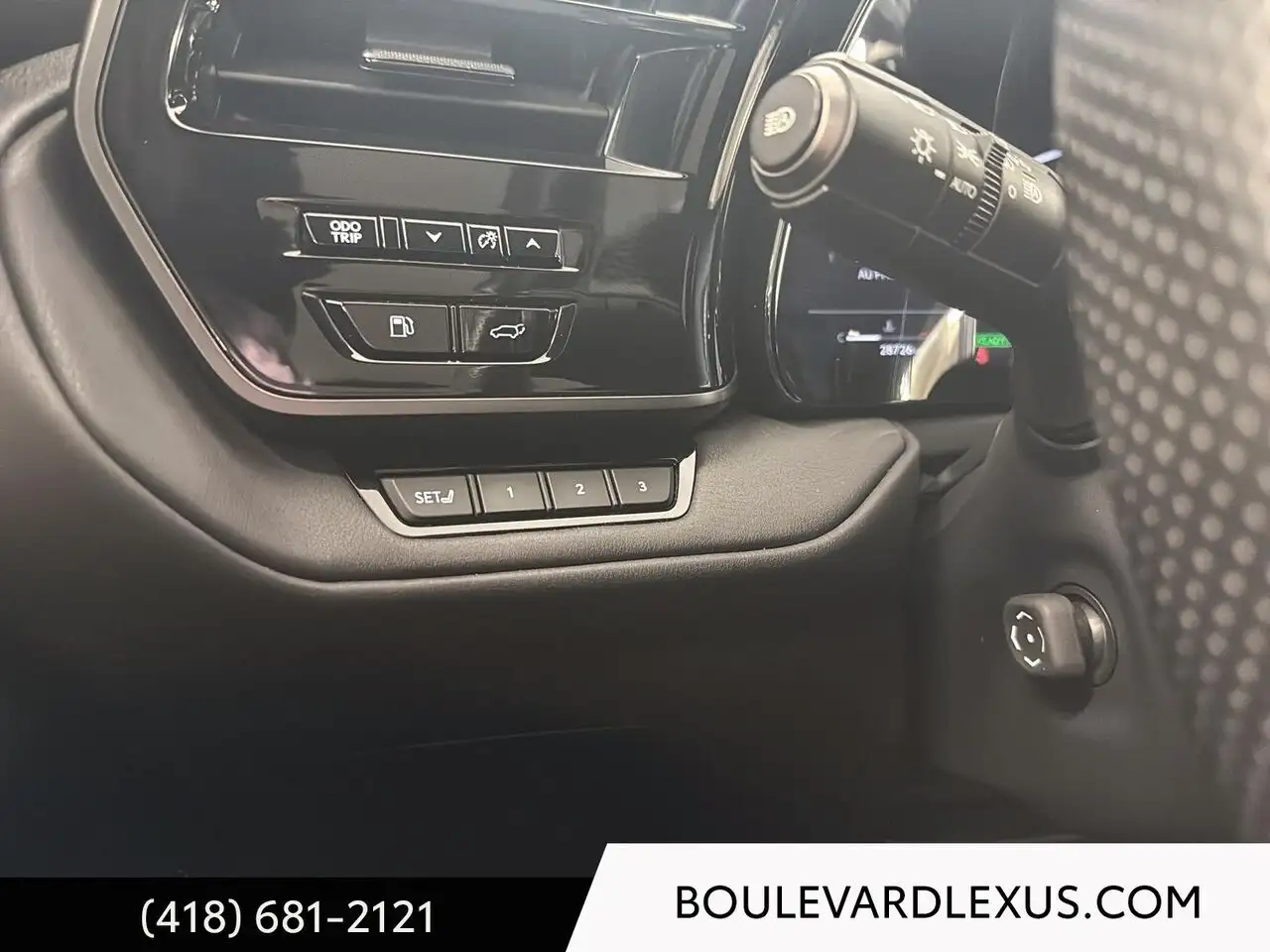 Lexus TX снимка Lexus TX