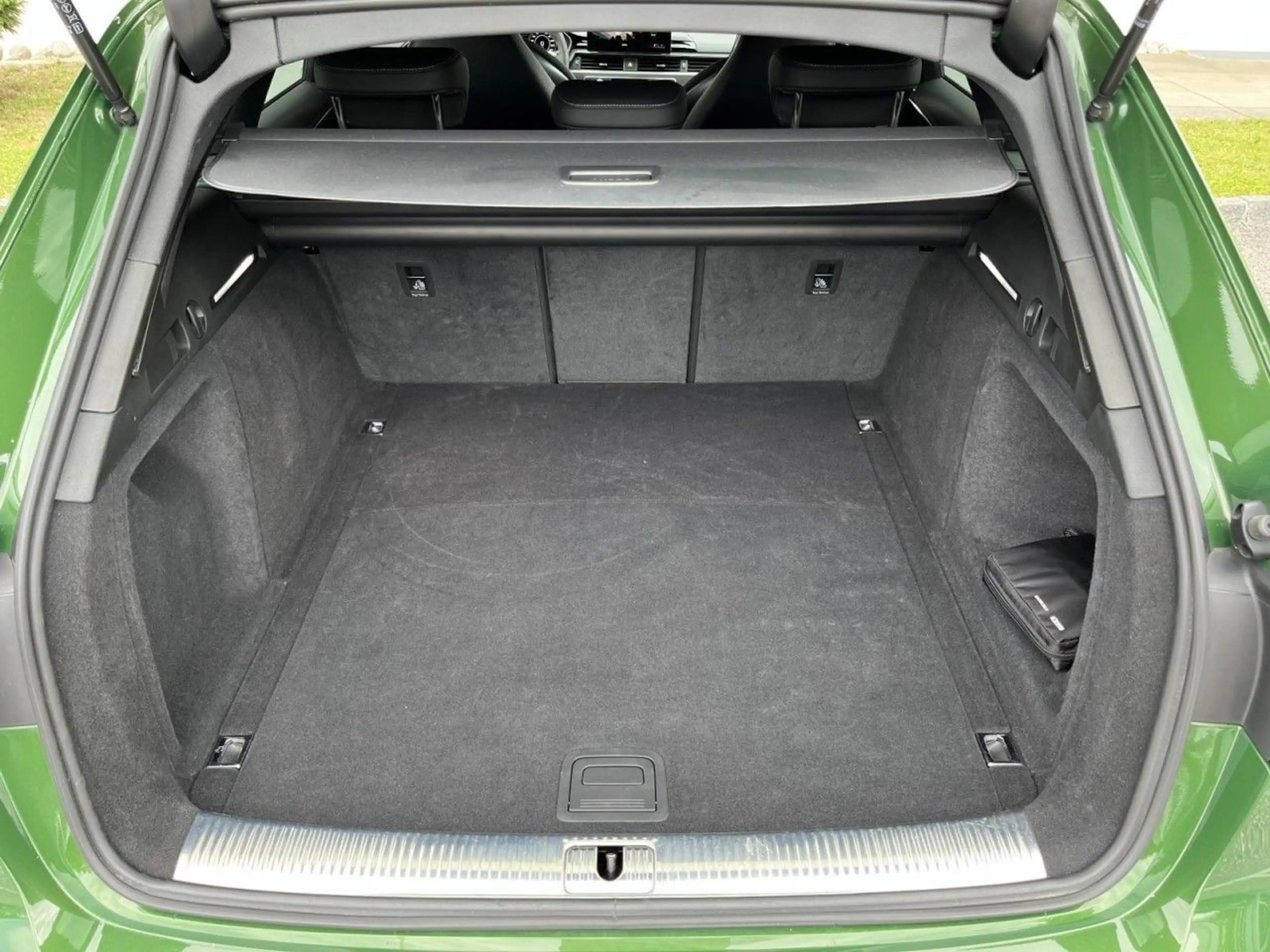 Audi RS4 Avant 2,9 TFSI quattro tiptronic (LED-Matrix+Head- — photo 8