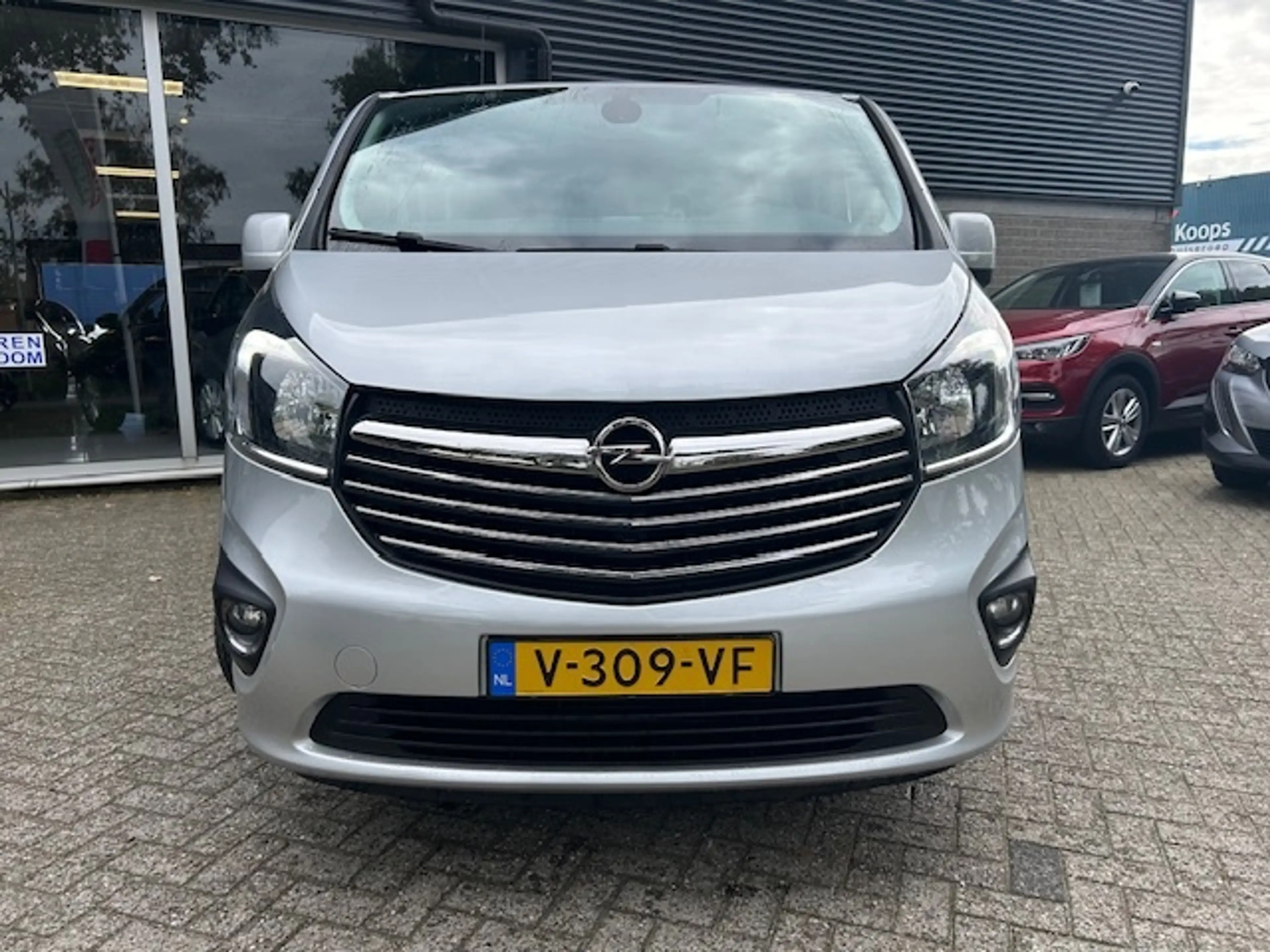 Opel Vivaro 1.6 CDTI L2H1 Sport Eco — photo 2