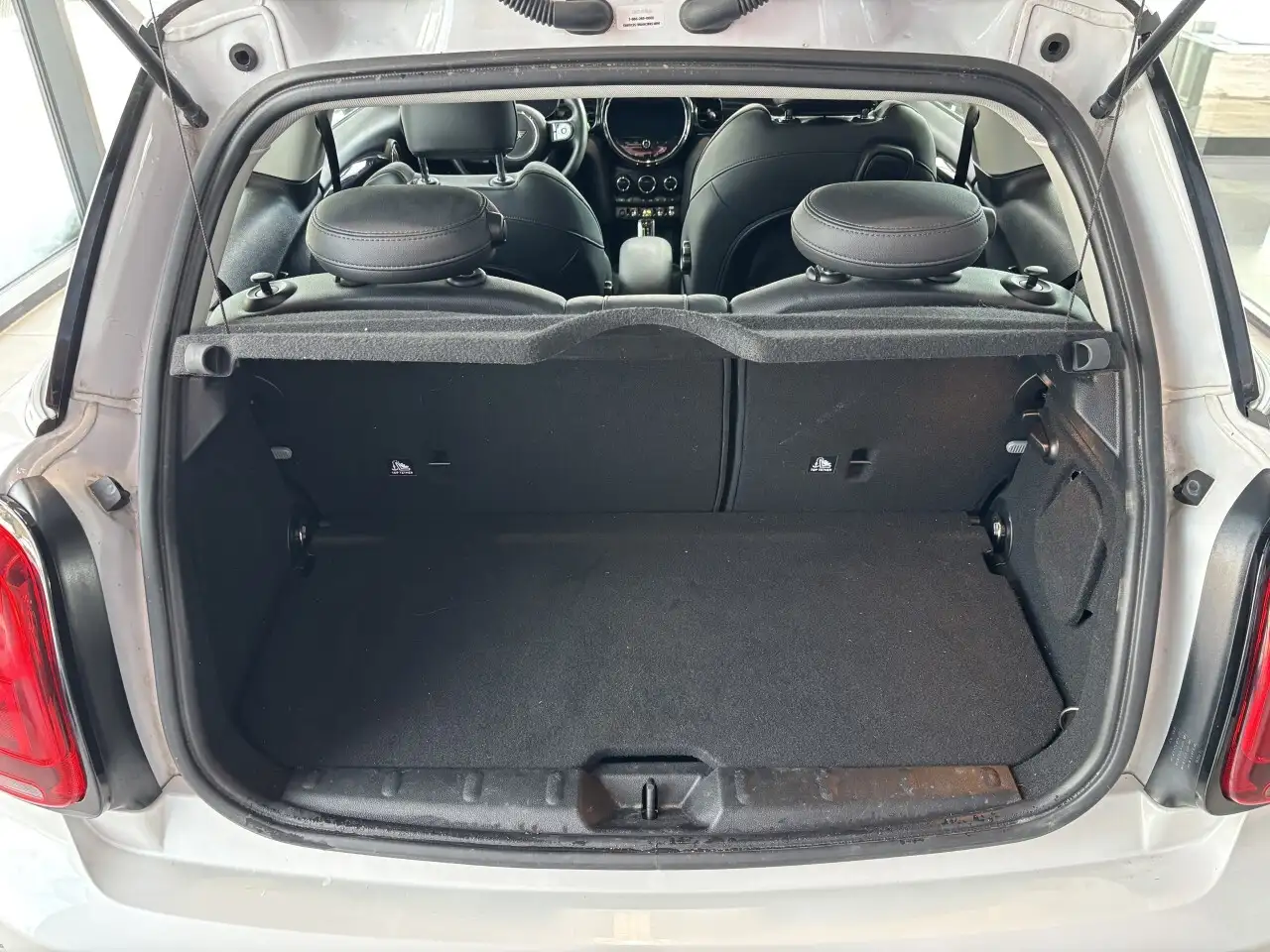 MINI 3 Door снимка MINI 3 Door