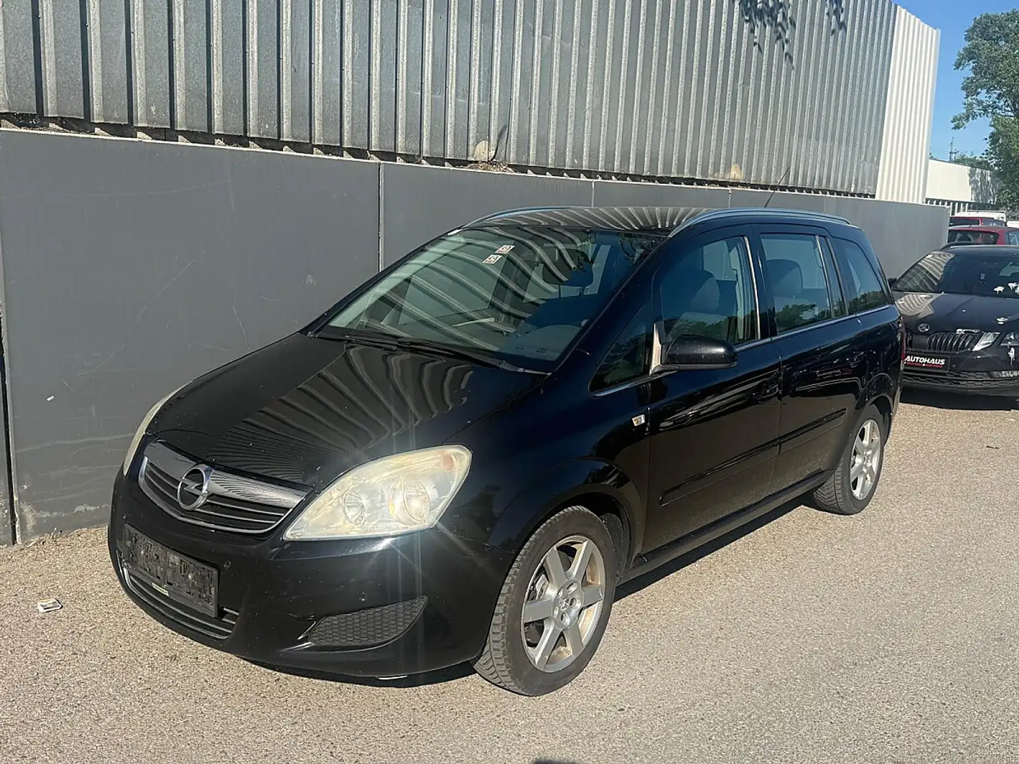Opel Zafira 1,9 CDTI DPF | PICKERL BIS 03/2027 | Schwarz - 1