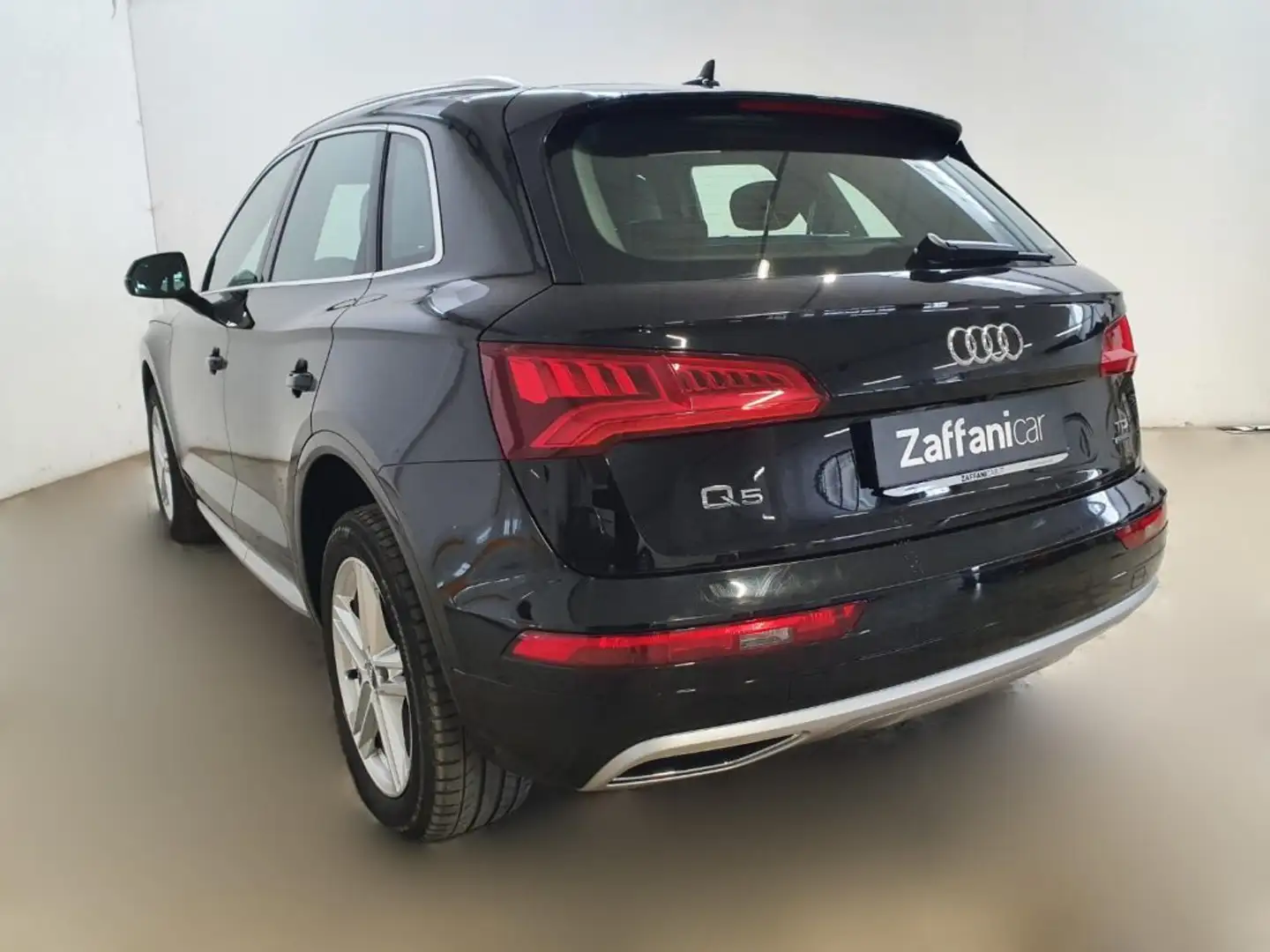 Audi Q5 2.0 TDI 190 CV quattro S tronic S line plus Noir - 2