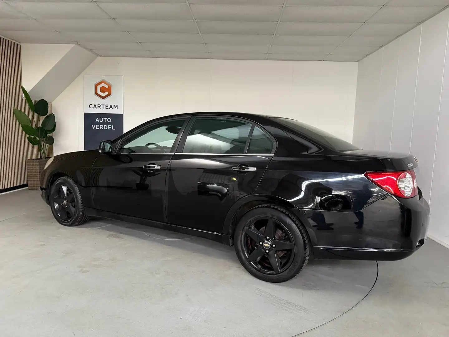 Chevrolet Epica 2.5i Executive Limited Edition Automaat, Leder, Ai Zwart - 2