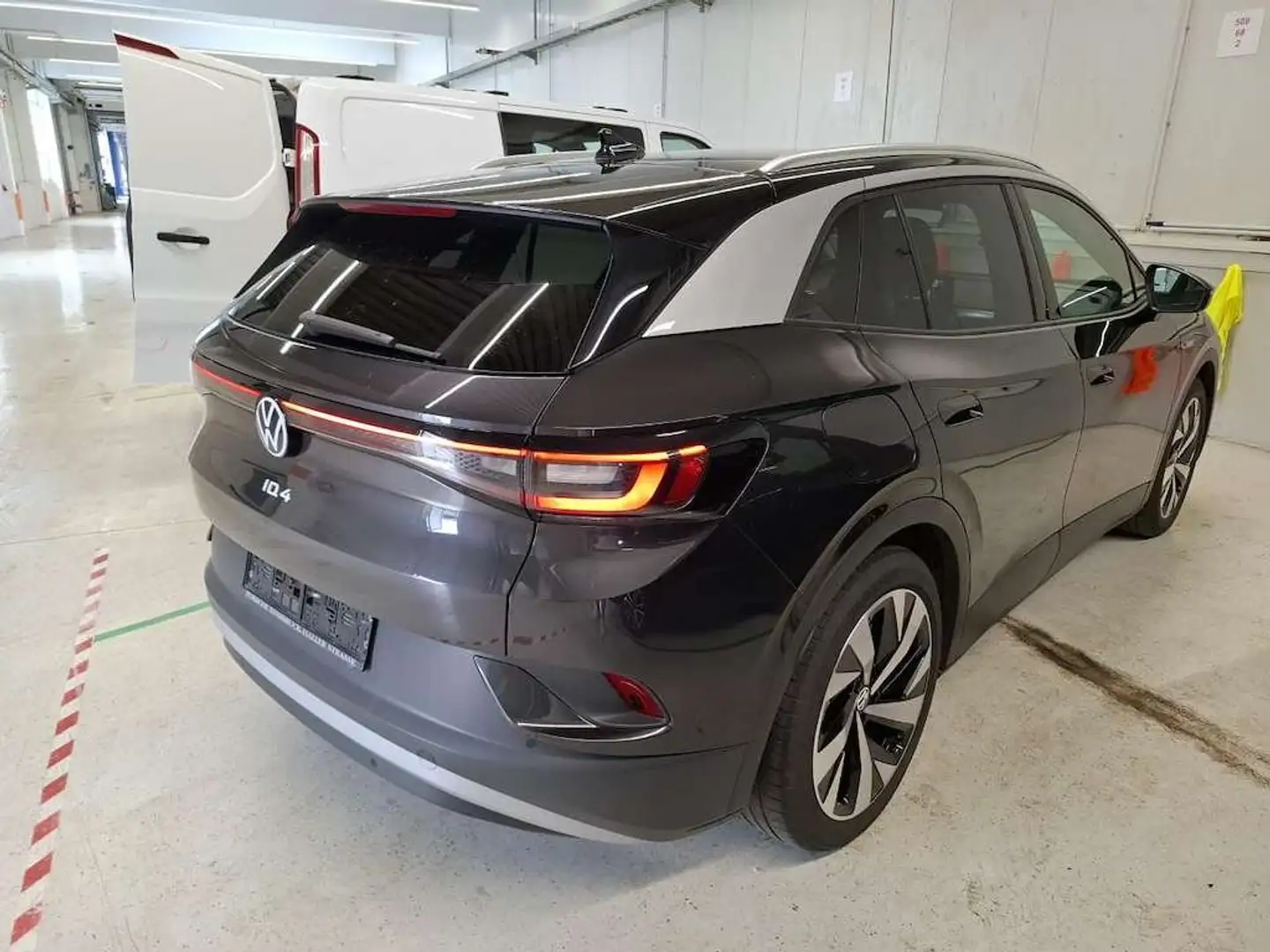 Volkswagen ID.4 Pro Performance 150 kW 1st*1.HAND* Grau - 2
