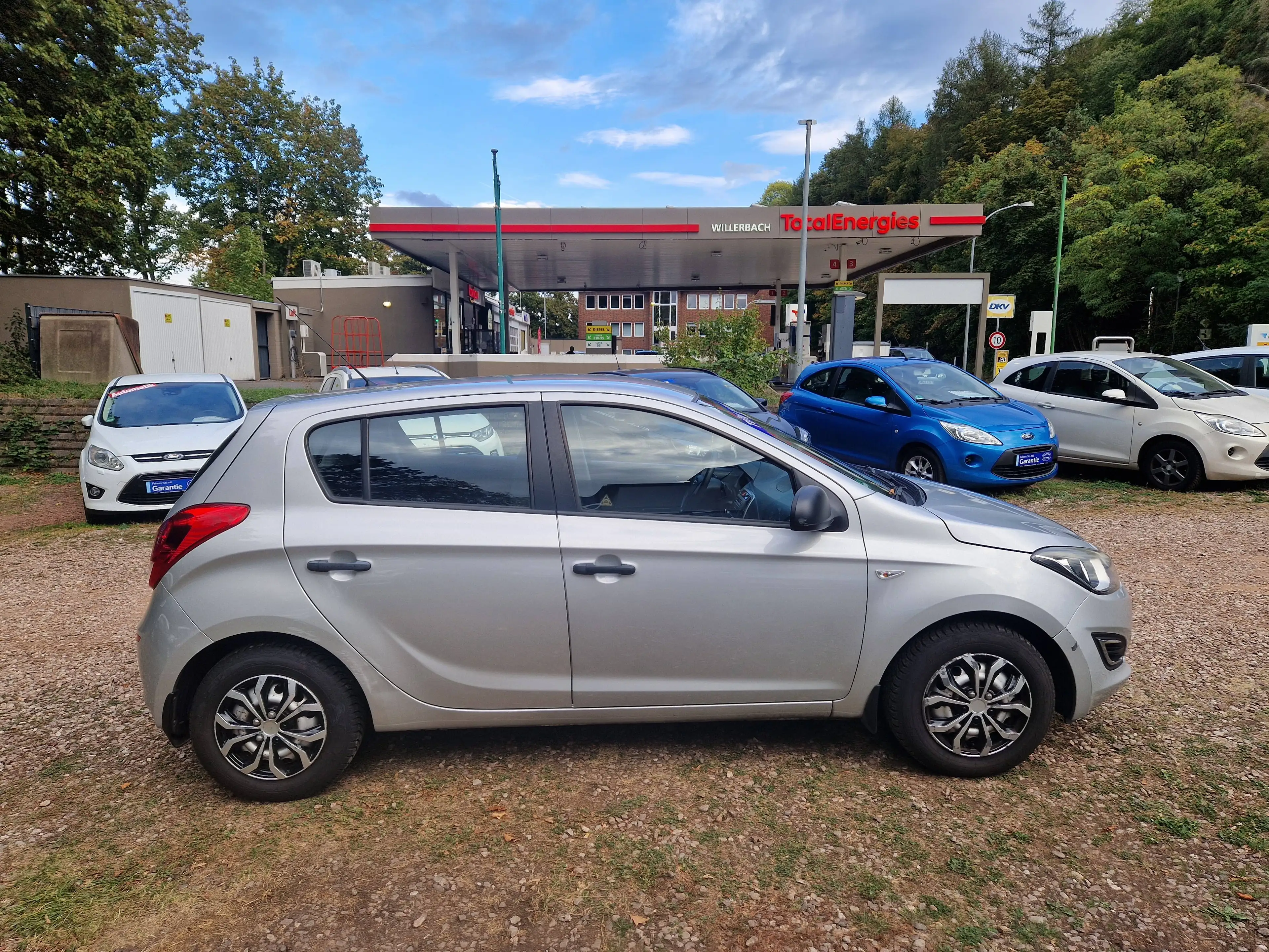 Hyundai i20 1.2 Klima 80Tkm ESP Allwetter TÜV+Inspek NEU — photo 7
