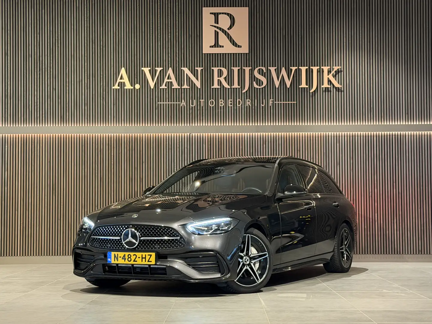 Mercedes-Benz C-klasse Estate 200 Launch Edition AMG Line | PANO Gris - 1