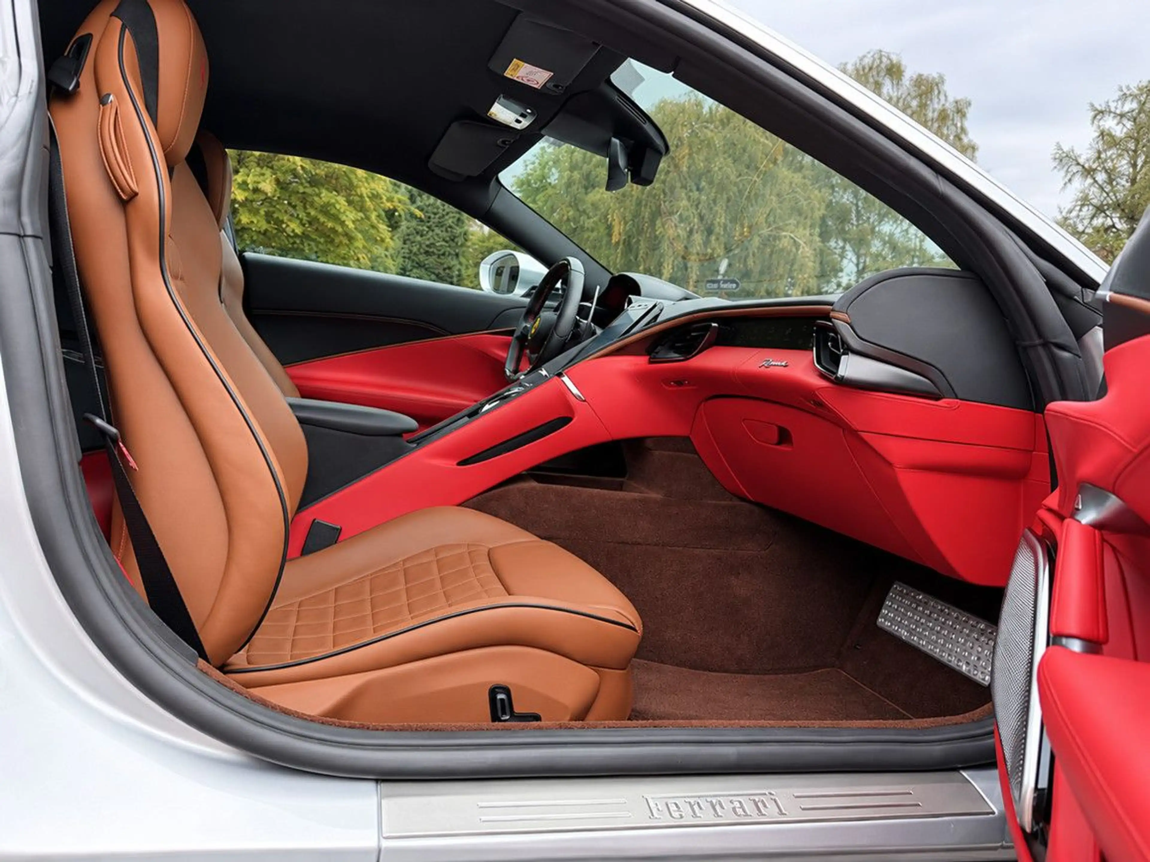 Ferrari Roma 3.9 T V8 DCT U-frei/VOLL/sofort verfügbar ! — photo 5
