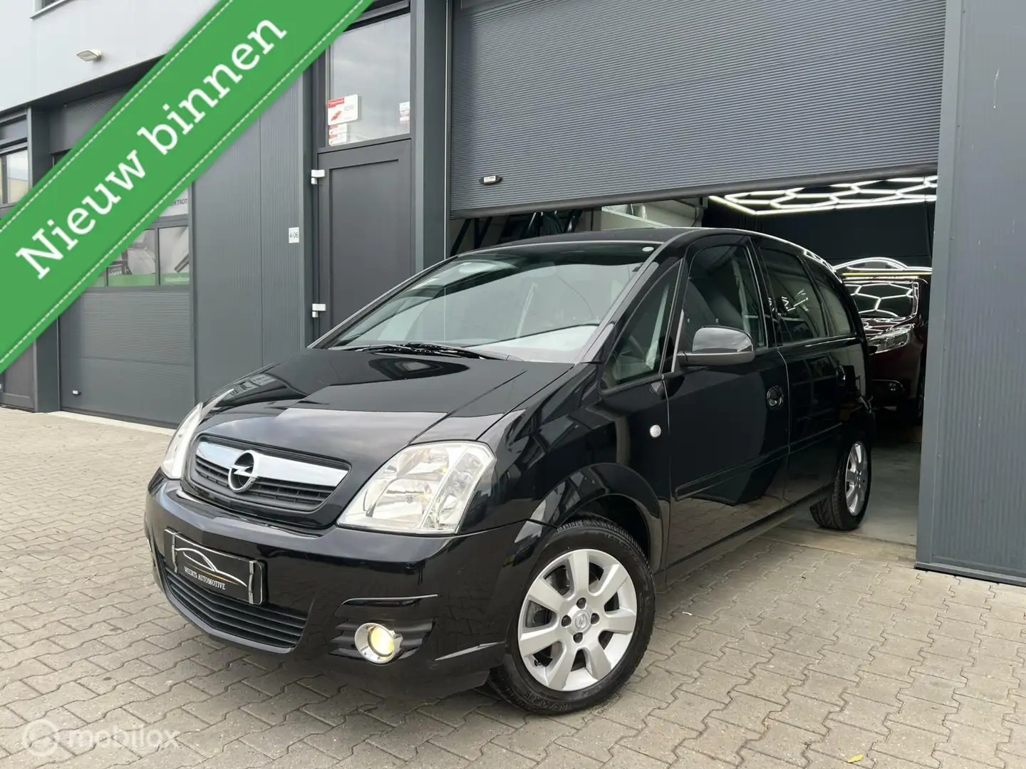 Opel Meriva 1.8L Cosmo |HOGE INSTAP|TREKHAAK|AIRCO|STOELVERW Zwart - 1