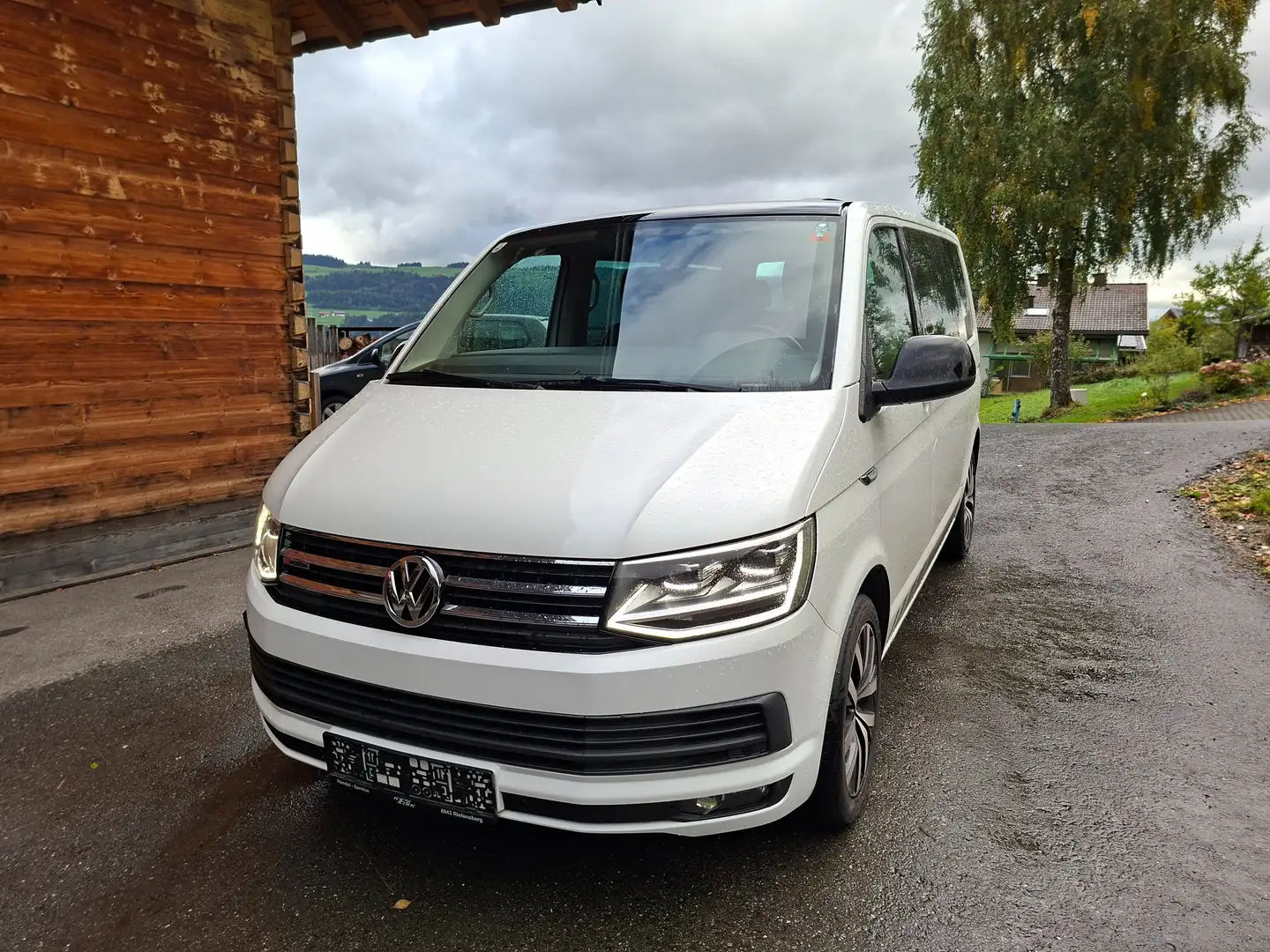 Volkswagen T6 Multivan Multivan Edition 2,0 TDI 4Motion DSG Edition Weiß - 1