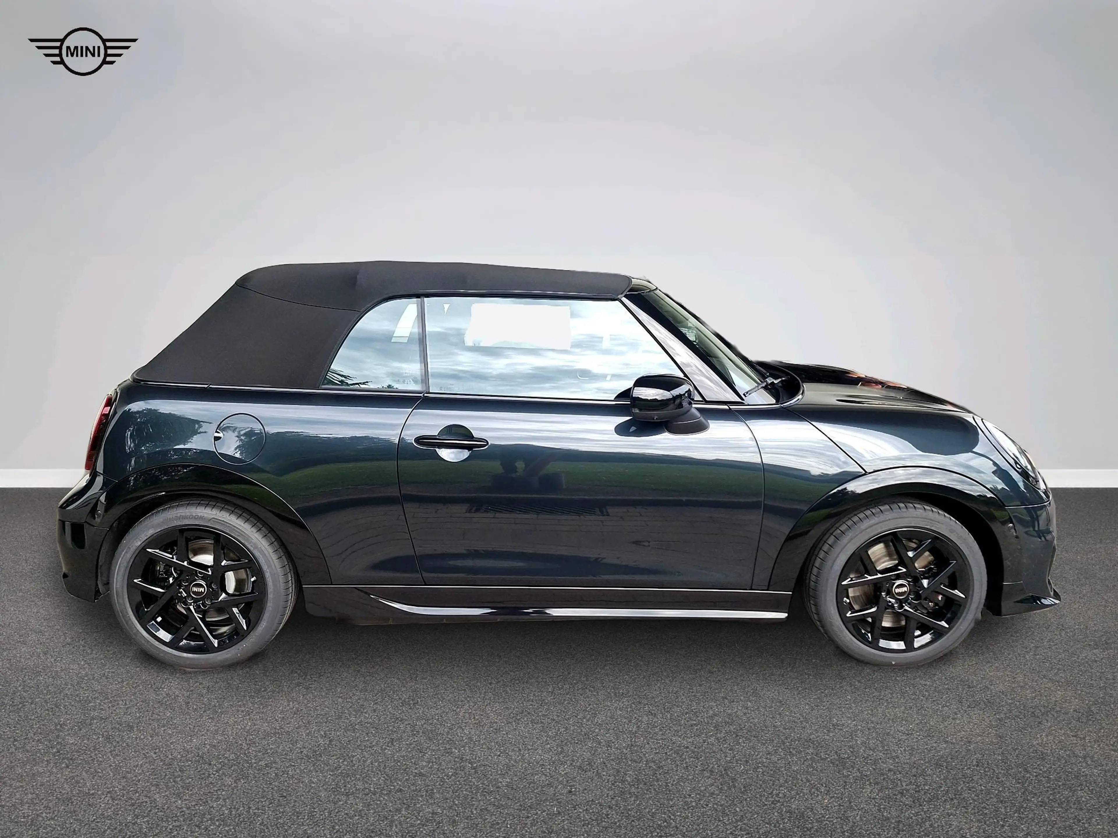 MINI Cooper S Cabrio John Cooper Works Trim — photo 3