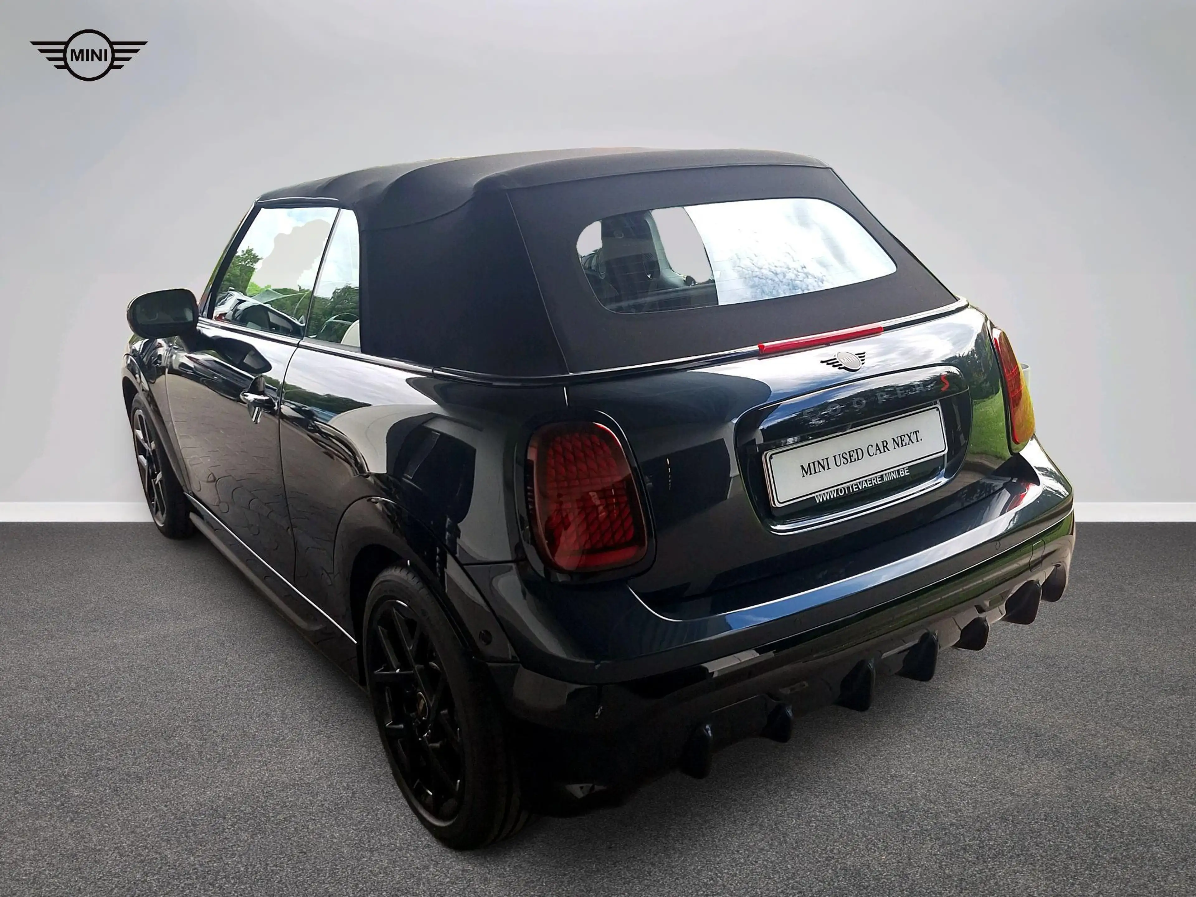 MINI Cooper S Cabrio John Cooper Works Trim — photo 5