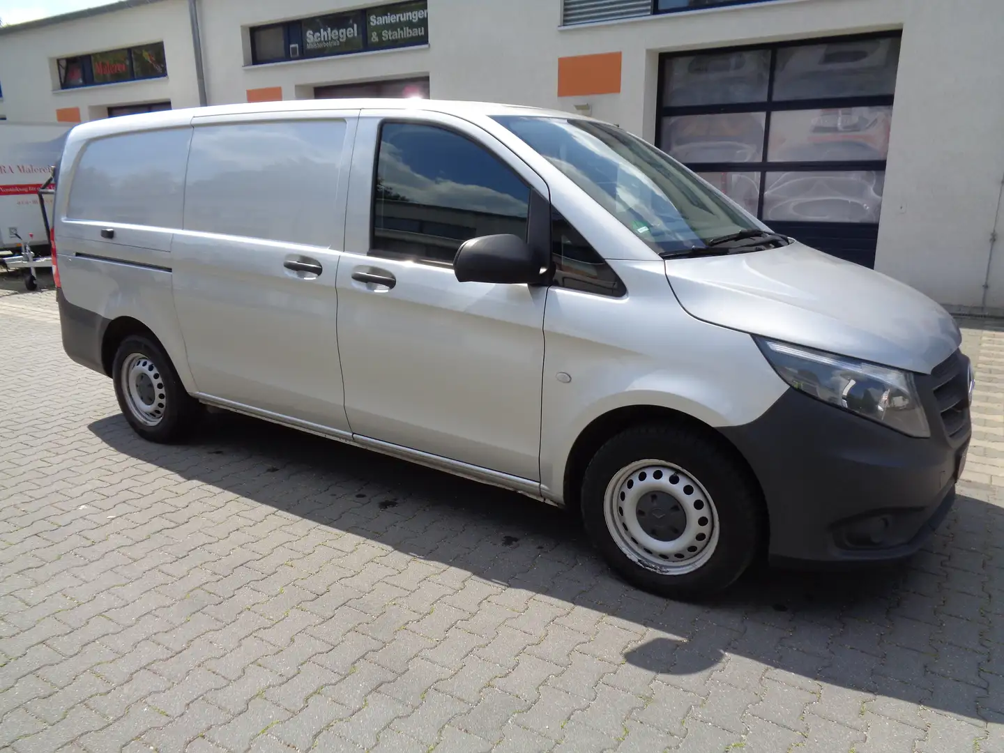 Mercedes-Benz Vito Kasten 114/116 CDI, 119 CDI/BT RWD lang Silber - 1
