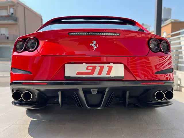 Ferrari GTC4 Lusso V12 6.3 dct Scudetti 20" SERVICE FERRARI