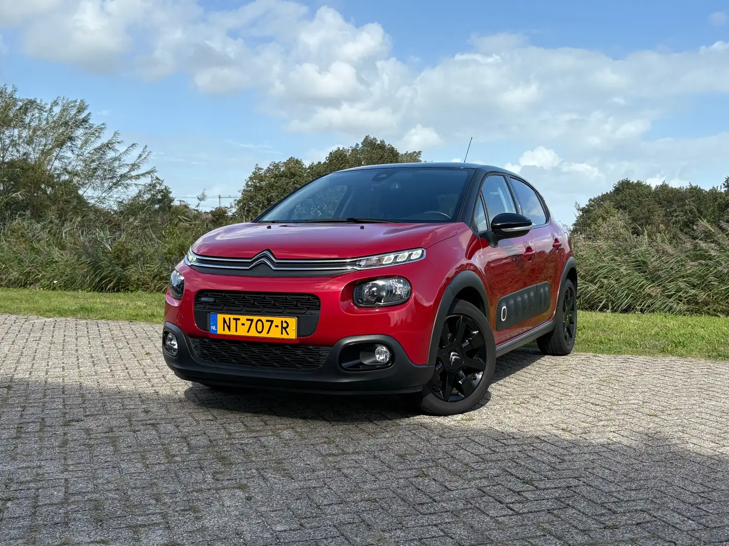 Citroen C3 1.2 PureTech Shine - Rubi/Onyx - 17'' Cross Black Rouge - 2