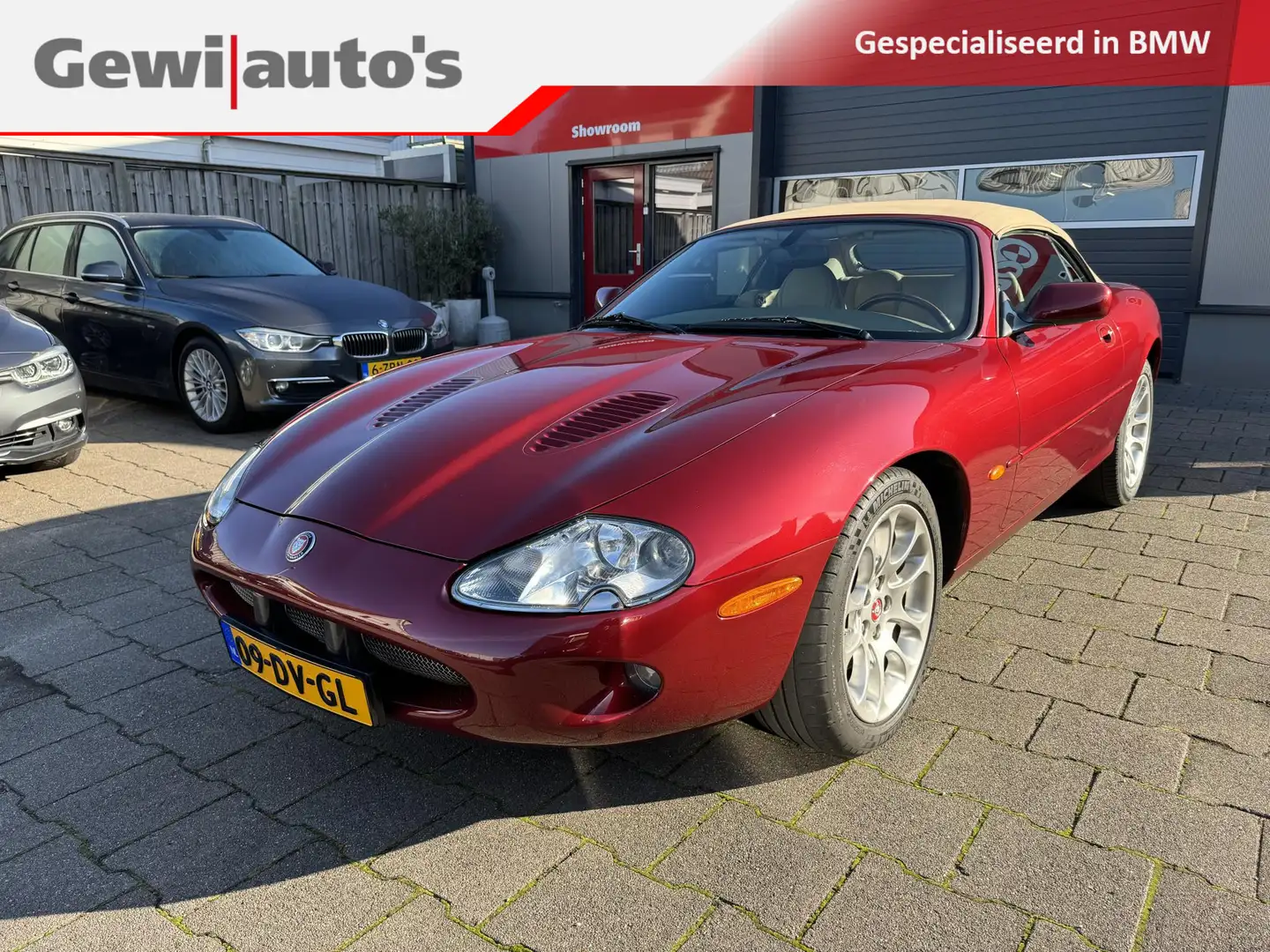 Jaguar XKR 4.0 V8 Convertible Supercharged Org. Nederlands Red - 1