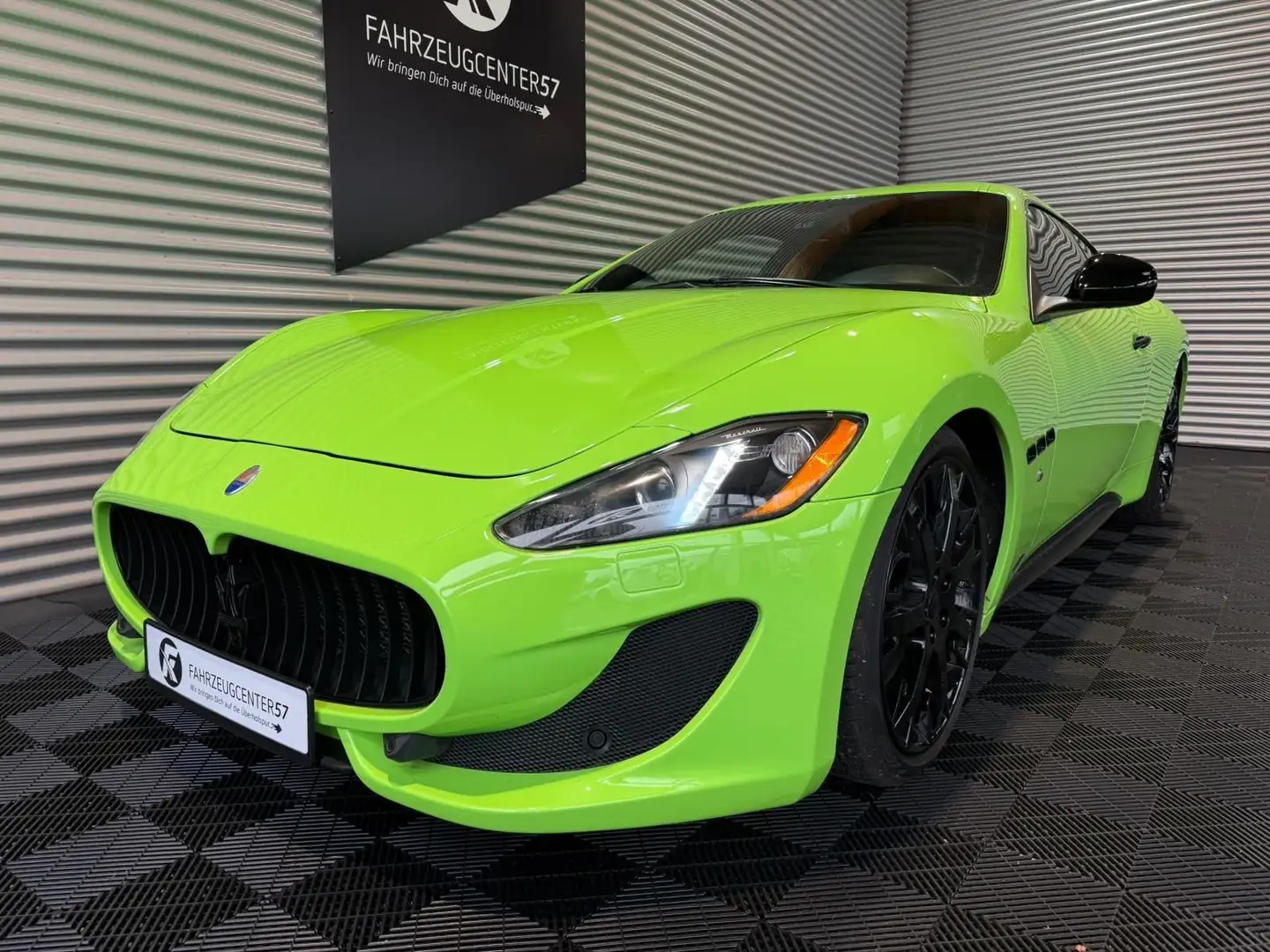 Maserati GranTurismo GranTurismo S 4.7L V8/PDC/NAVI/SHZ/BOSE Grün - 2