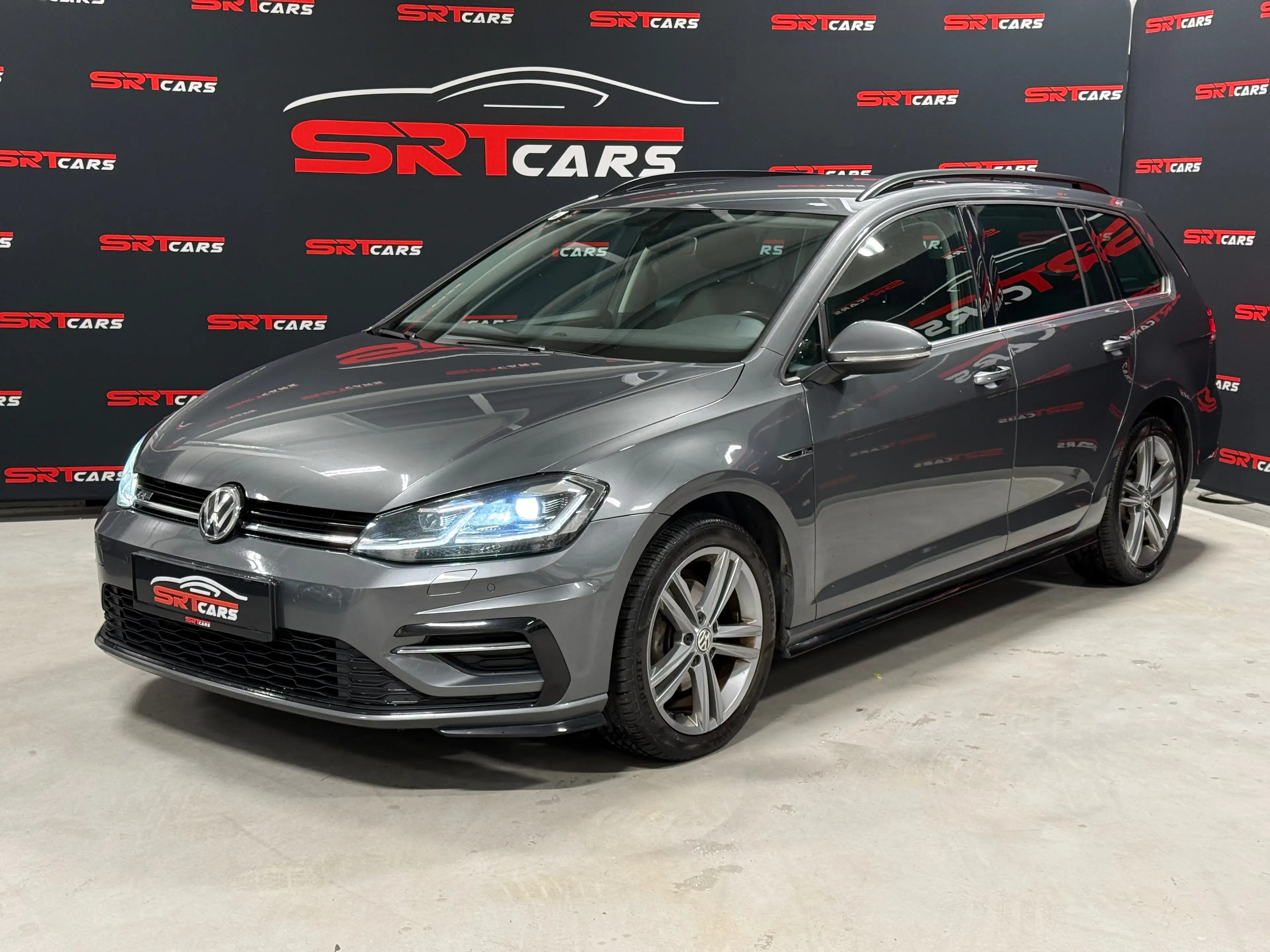 Volkswagen Golf Variant 4Motion 2.0 TDI Highline Aut. DSG* Rline Sportpaket*ACC*Digitaltacho*AHK