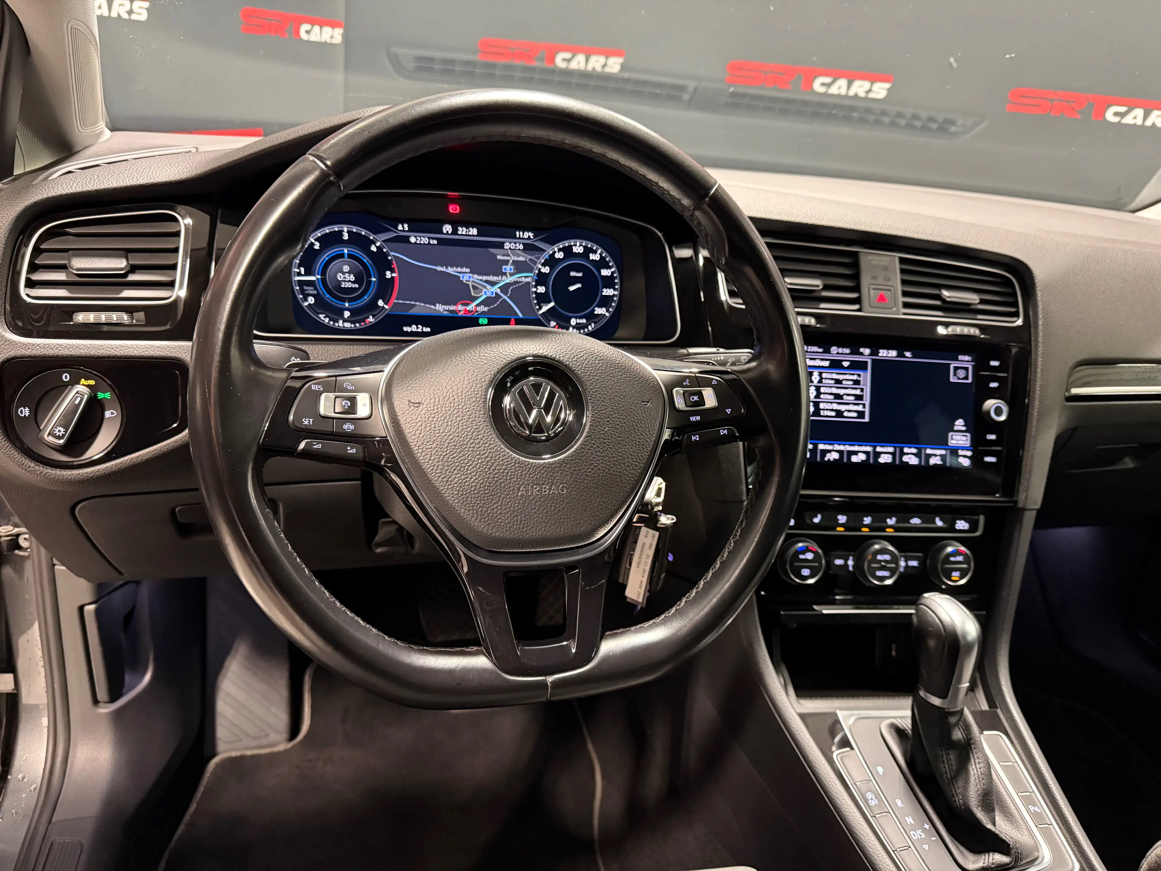 Volkswagen Golf Variant 4Motion 2.0 TDI Highline Aut. DSG* Rline Sportpaket*ACC*Digitaltacho*AHK — photo 10