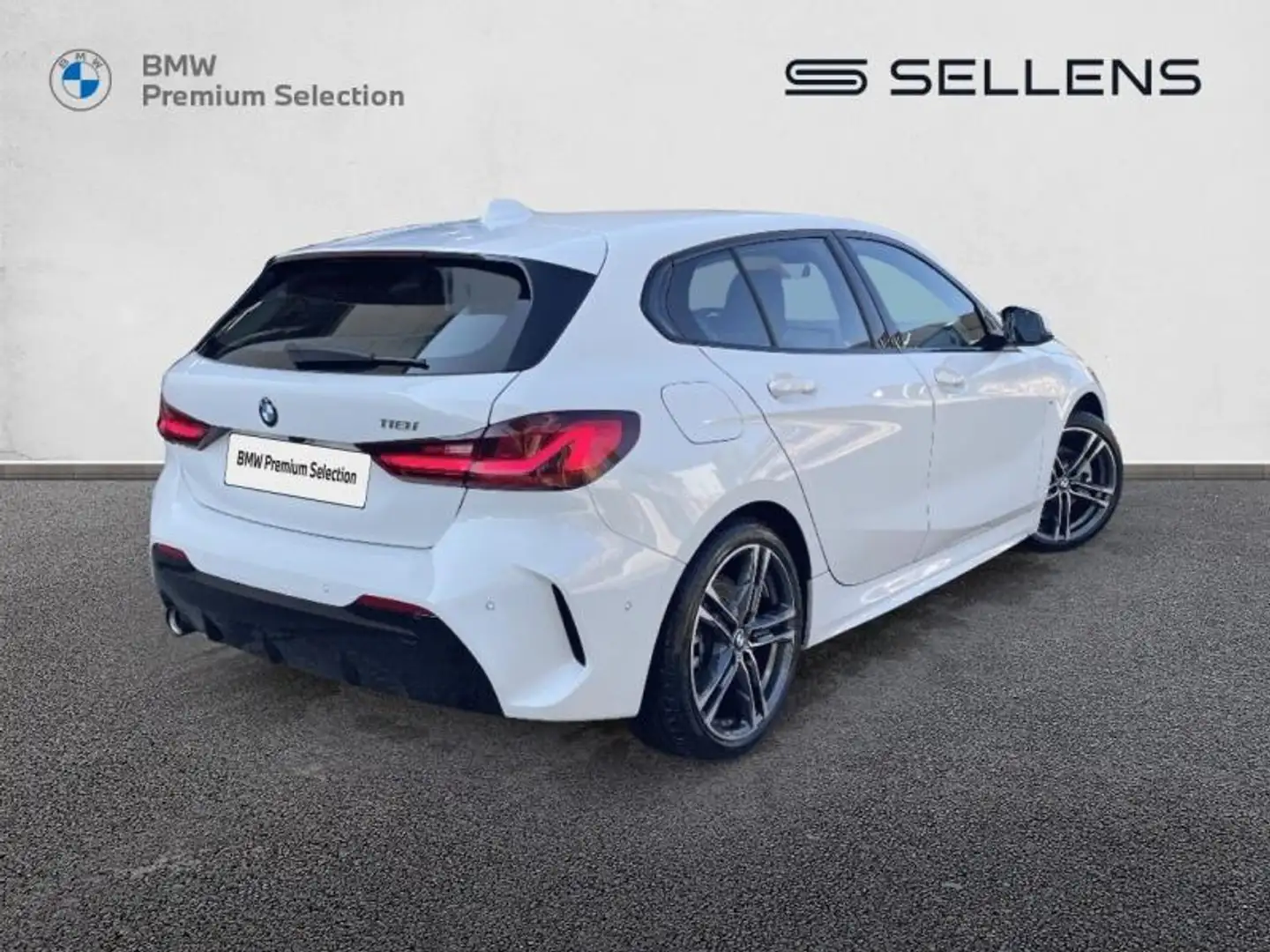 BMW 118 118iA 136ch M Sport DKG7 Blanc - 2