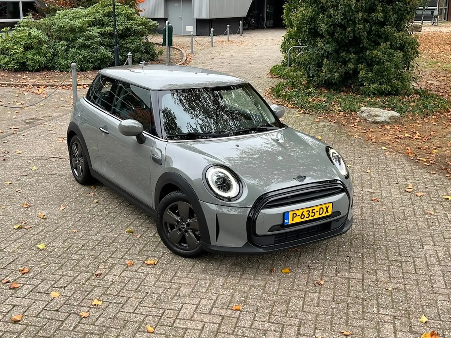 MINI Cooper 1.5i 102pk - 2 sets velgen - Carplay - led lampen Gris - 1