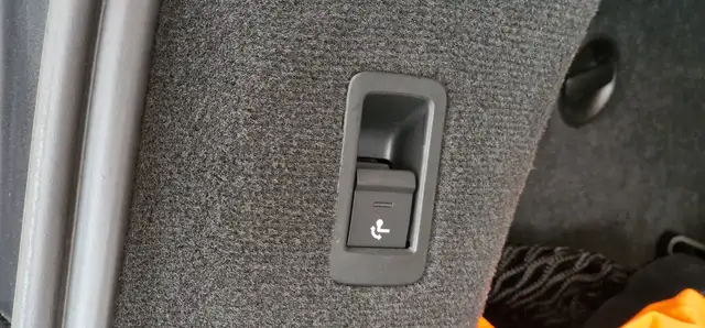 Audi A6 view 10