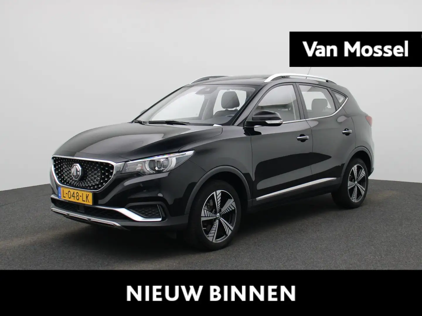 MG ZS MG EV Luxury 45 kWh | Leder | Navi | Panoramadak | Zwart - 1