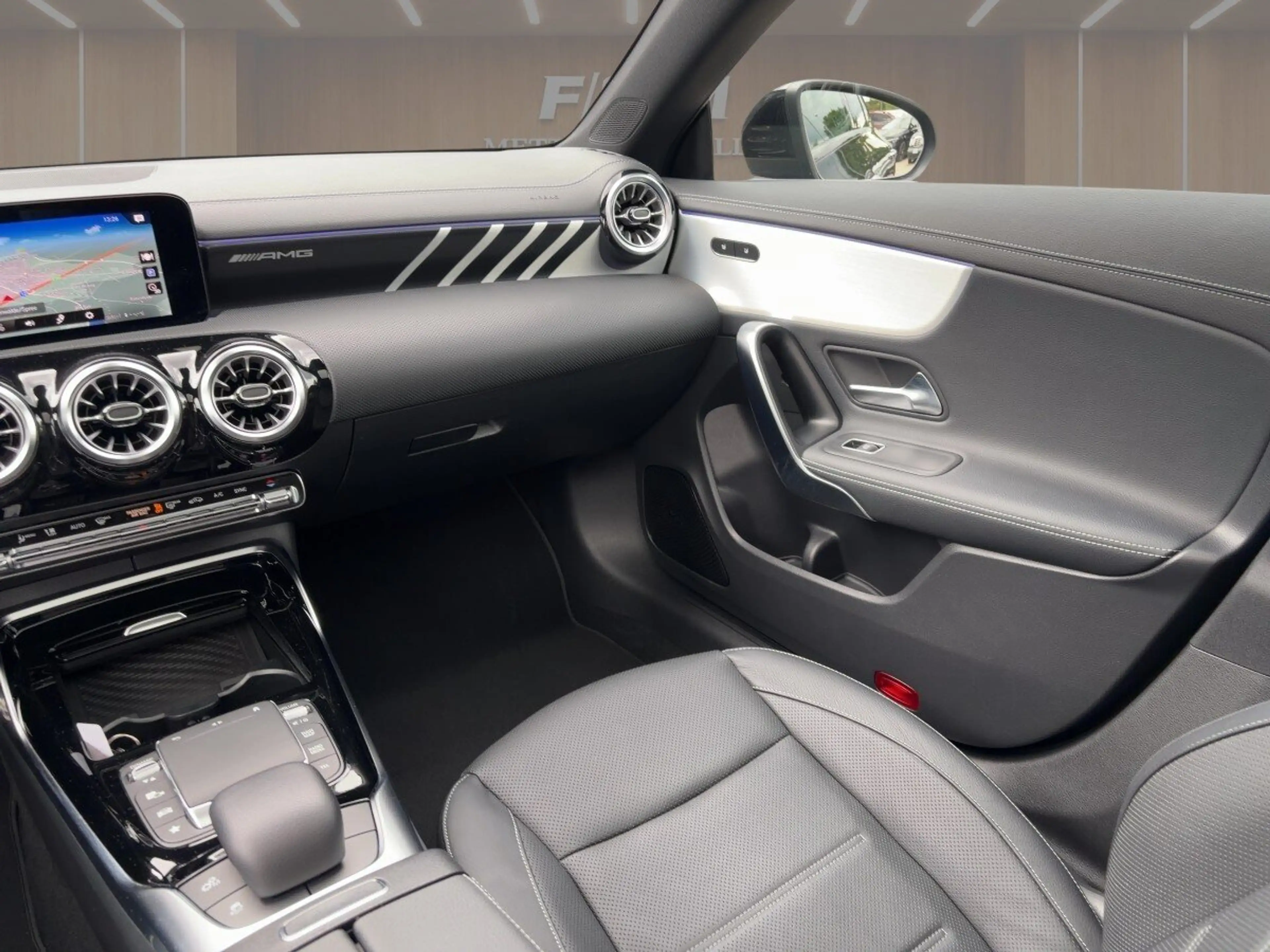Mercedes-Benz CLA 35 AMG CLA 35 SB Pano/Night/KeyG/HUD/Sitzklima/R-Kamera — photo 10