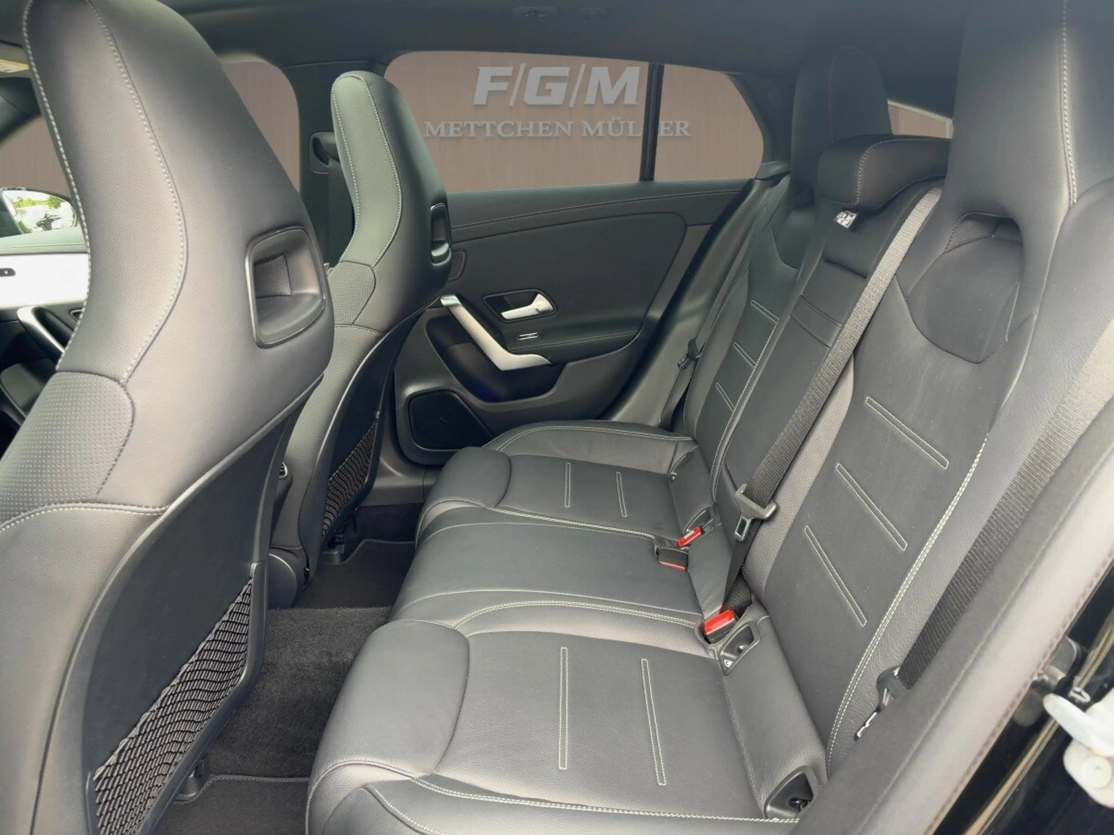 Mercedes-Benz CLA 35 AMG CLA 35 SB Pano/Night/KeyG/HUD/Sitzklima/R-Kamera — photo 7