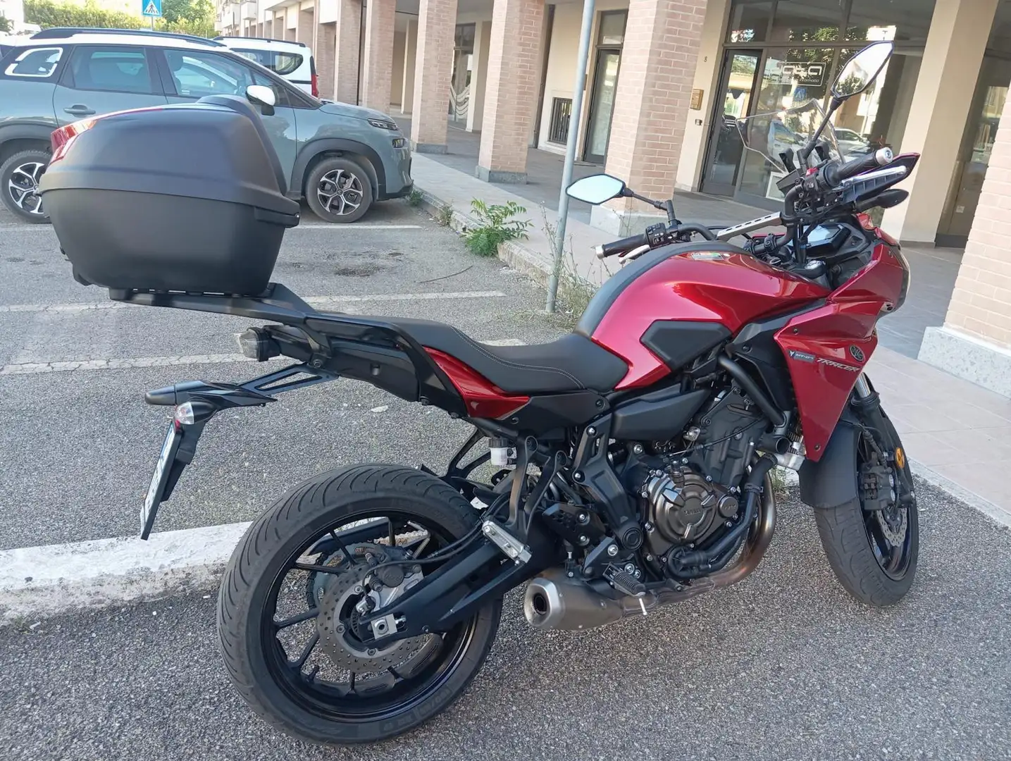 Yamaha Tracer 700 Rosso - 1