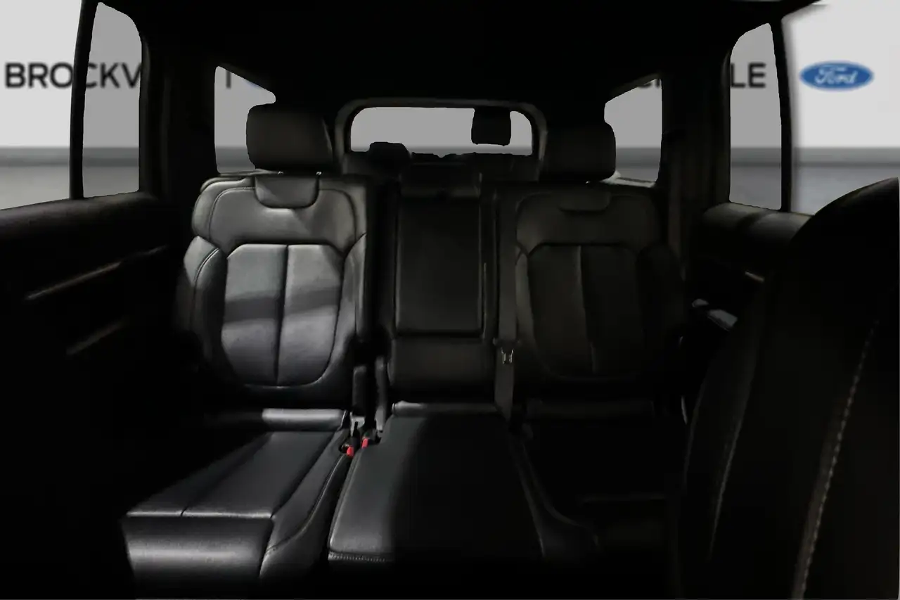 Jeep Grand Cherokee photo Jeep Grand Cherokee