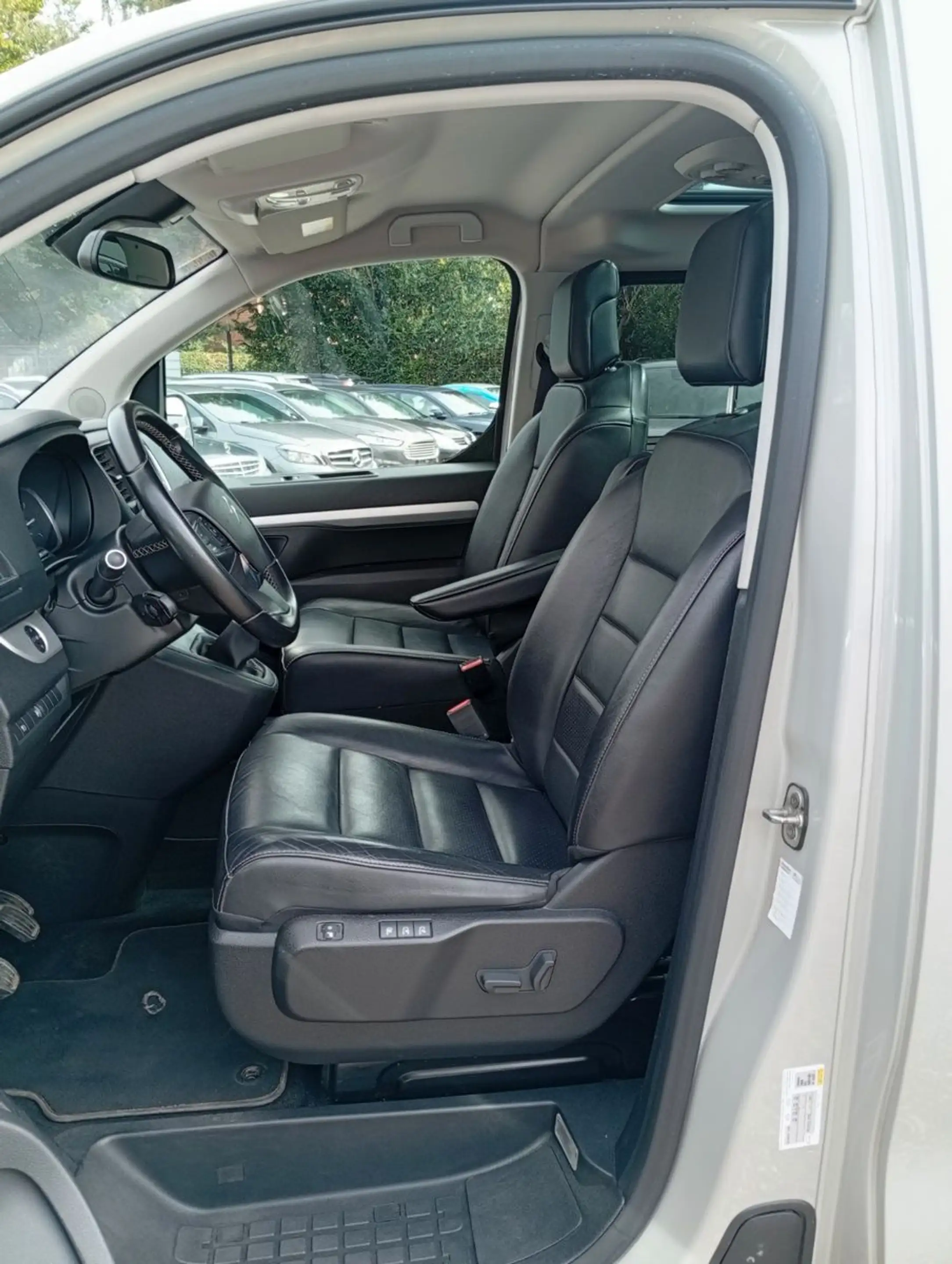 Citroen Spacetourer 2,0 BlueHDi.Navi.Kamera.Pano-R.HUD. — photo 15