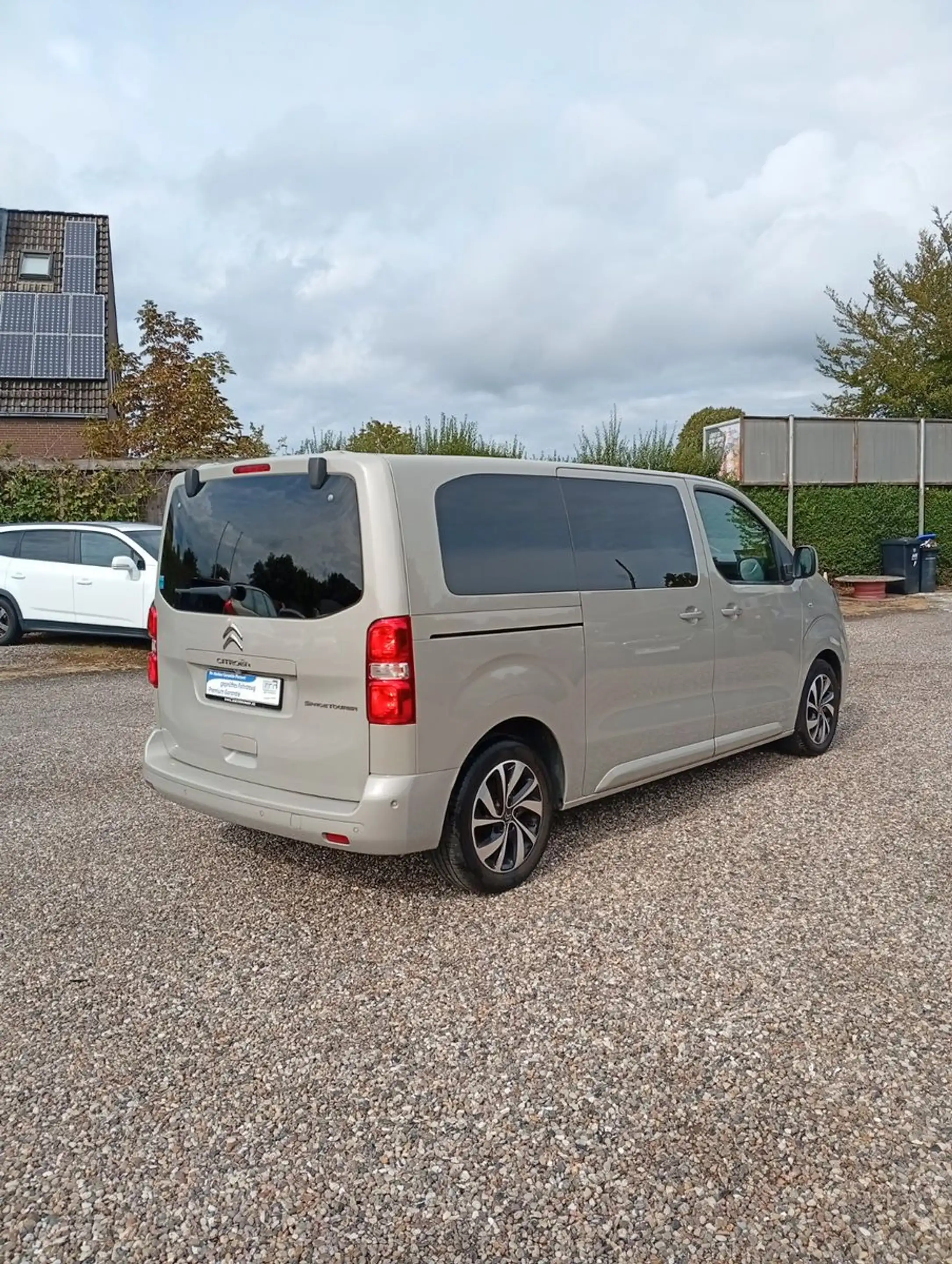 Citroen Spacetourer 2,0 BlueHDi.Navi.Kamera.Pano-R.HUD. — photo 5