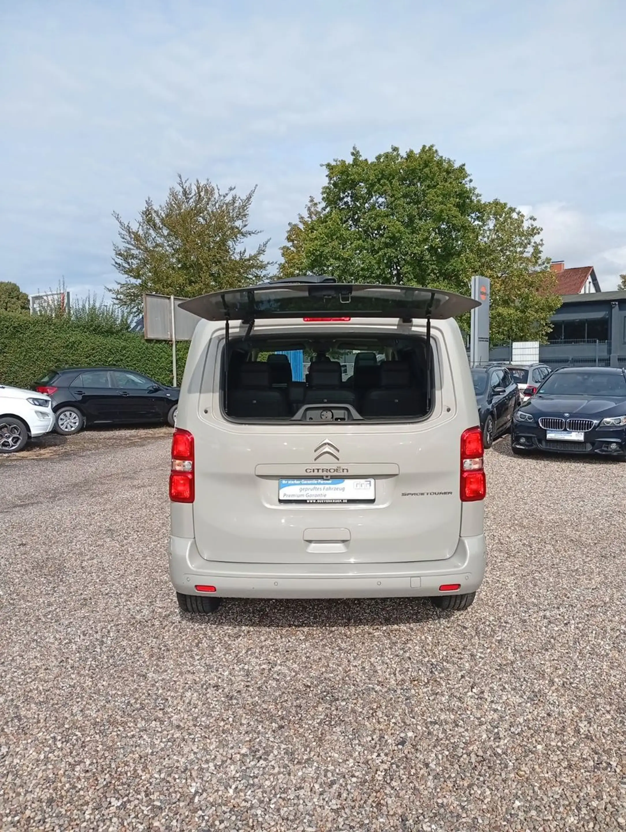 Citroen Spacetourer 2,0 BlueHDi.Navi.Kamera.Pano-R.HUD. — photo 12