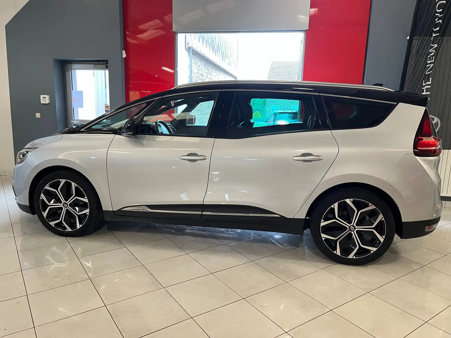 Renault Grand Scenic Grand Scénic 1.33 TCe Techno GPF 7pl Argent - 2