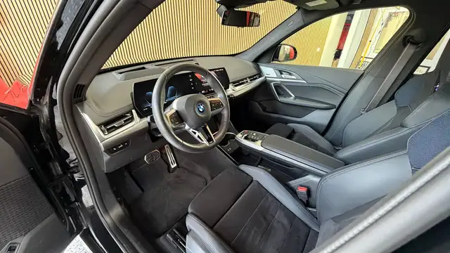 BMW Ix1 view 8