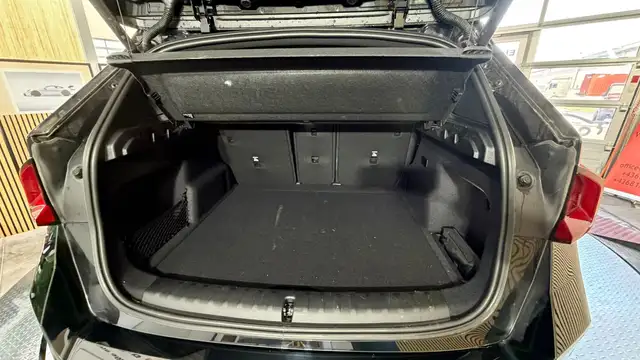 BMW Ix1 view 7