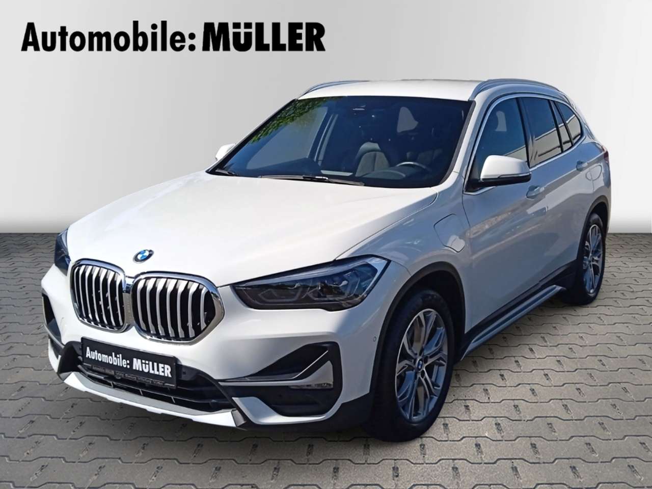 BMW X1 2020 — 25e xDrive X-Line+KAMERA+LED+DAB+AKT.TEMPOMAT+