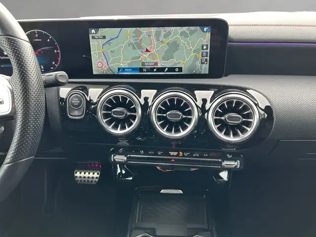 Mercedes-Benz Cla Class view 11