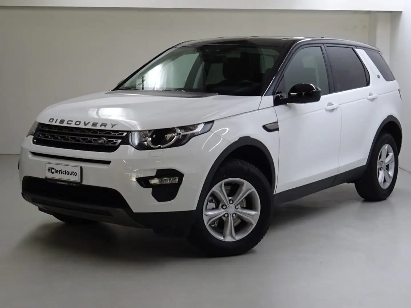 Land Rover Discovery Sport 2.0 TD4 150 CV Pure Weiß - 1