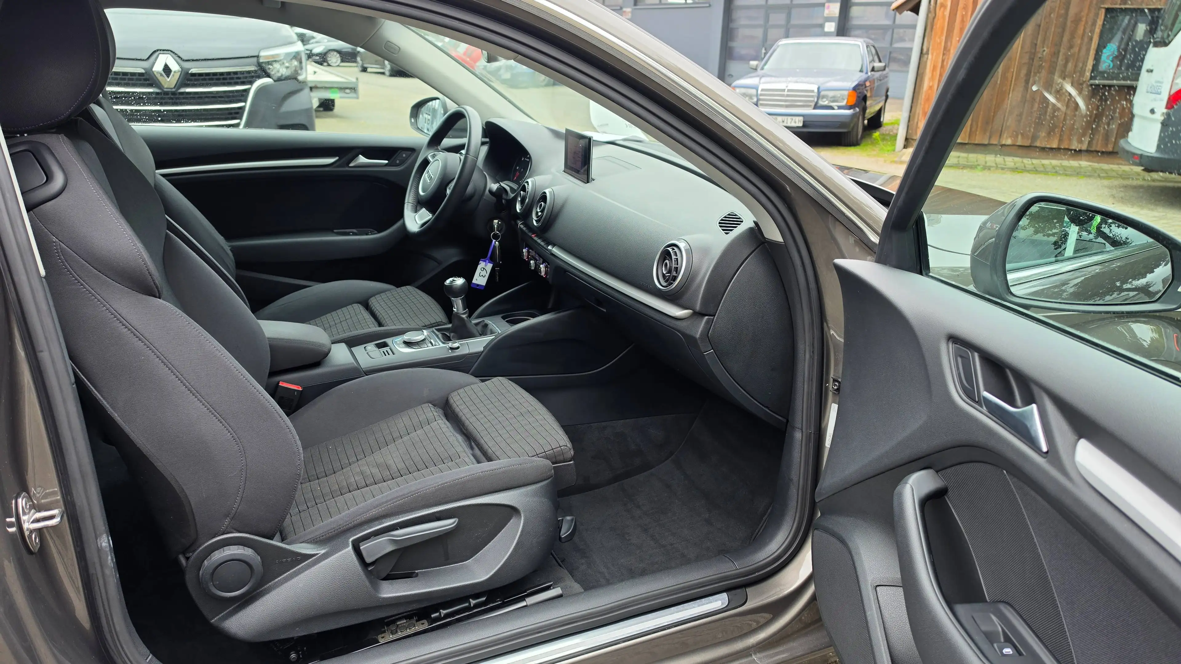 Audi A3 A3 Diesel 2.0 TDI S line Sportpaket Tüv 11.2026 — photo 11