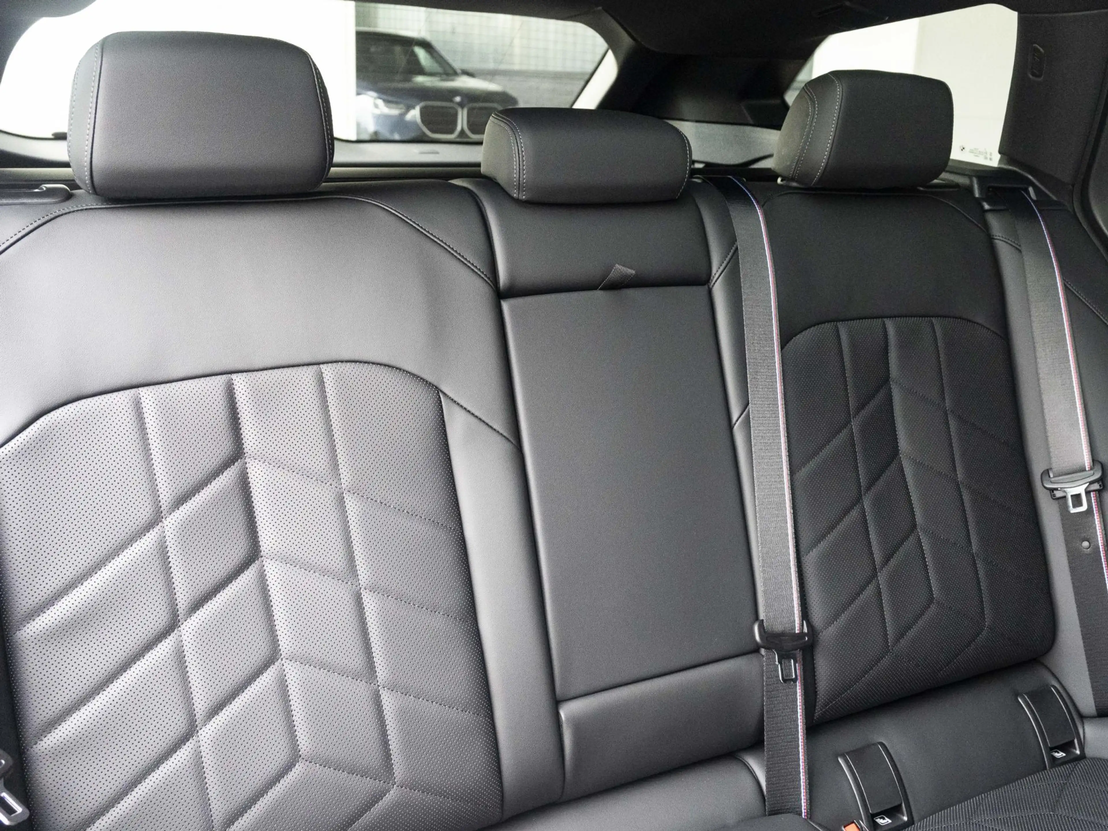 BMW 550 5 Serie Touring 550e xDrive | M Sportpakket Pro | — photo 11