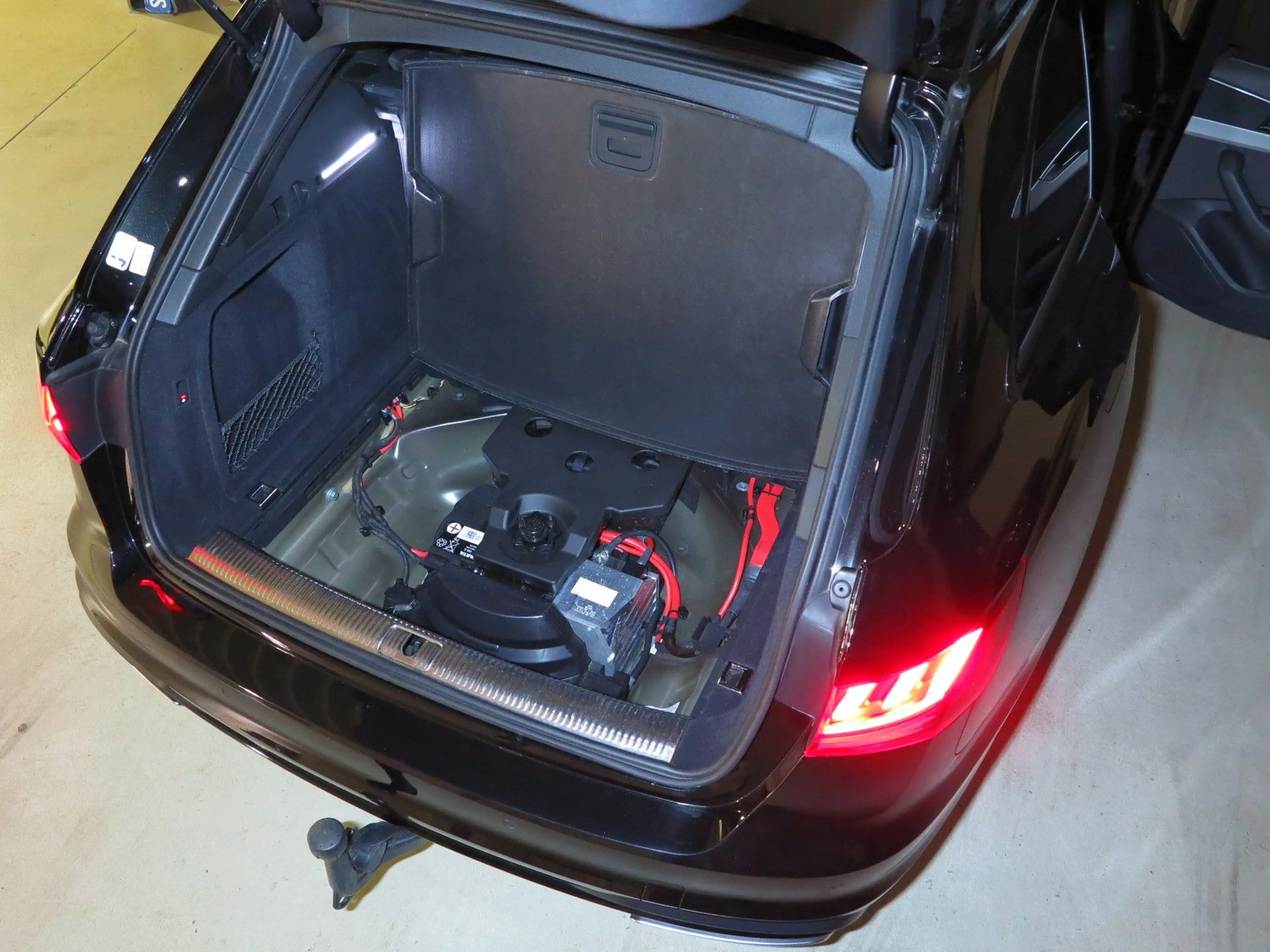 Audi A4 Avant 40 TFSI 2.0 quatt S tronic advanced AHK — photo 8