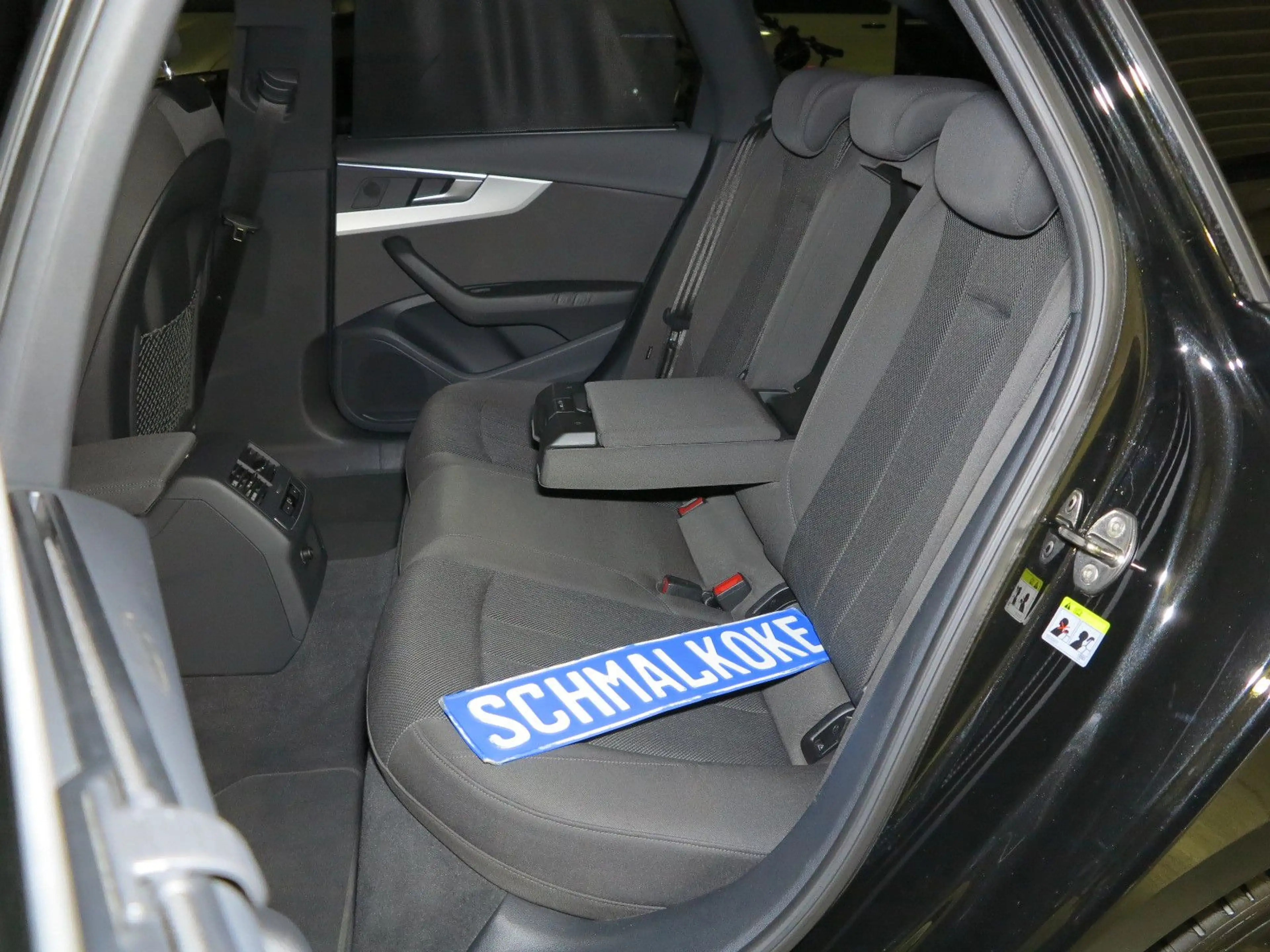 Audi A4 Avant 40 TFSI 2.0 quatt S tronic advanced AHK — photo 5