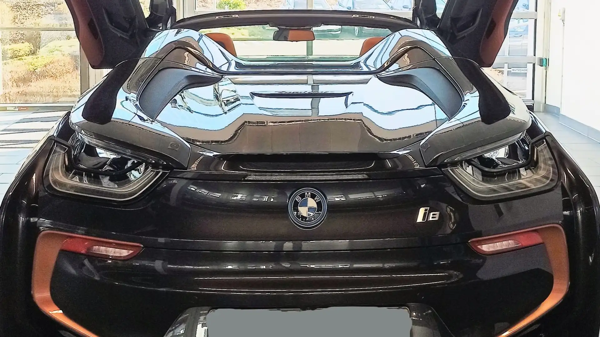BMW i8 Roadster Sophisto Edition 1of200 Šedá - 2