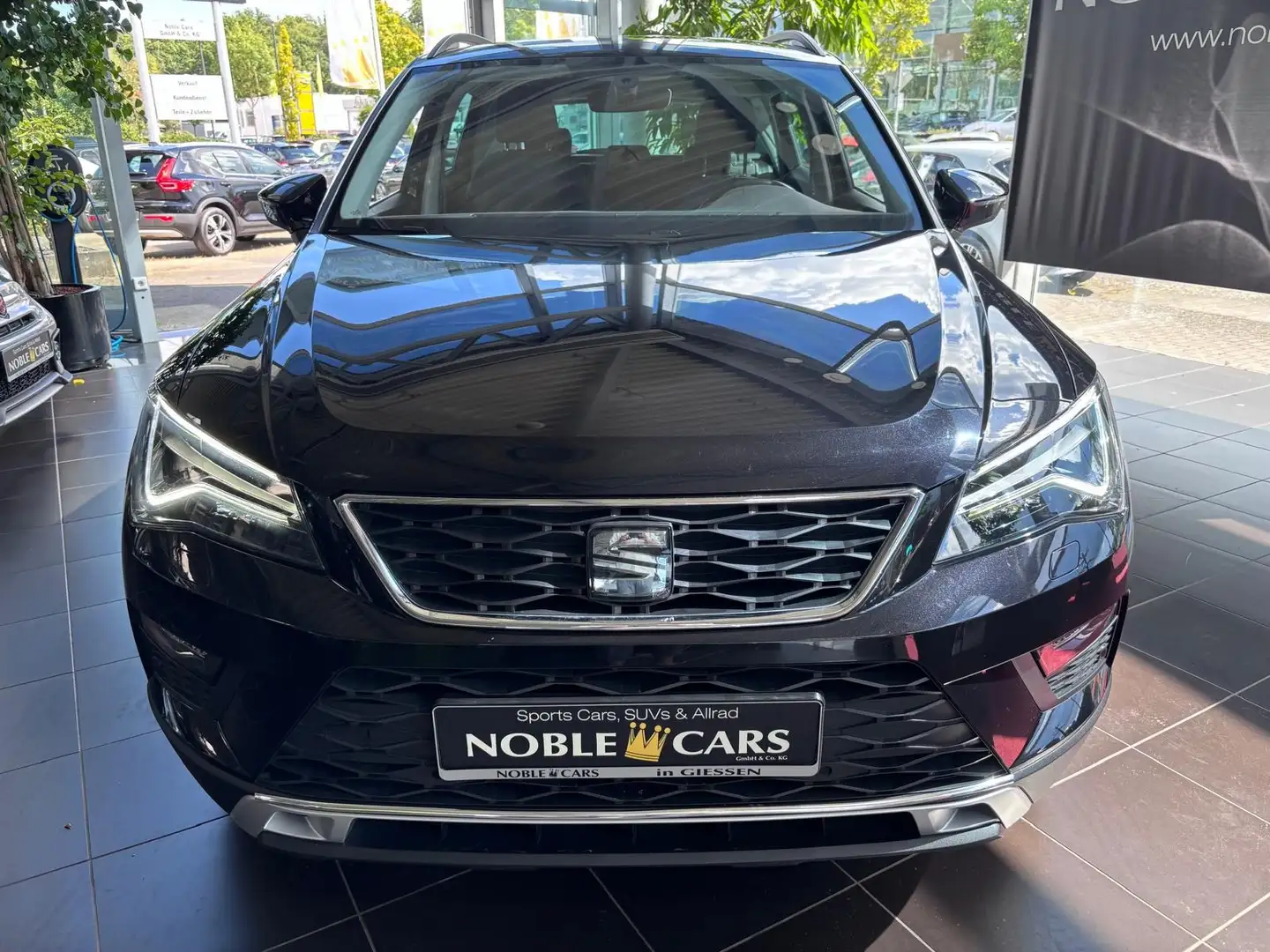 SEAT Ateca Style LED NAVI ALU AHK Schwarz - 2