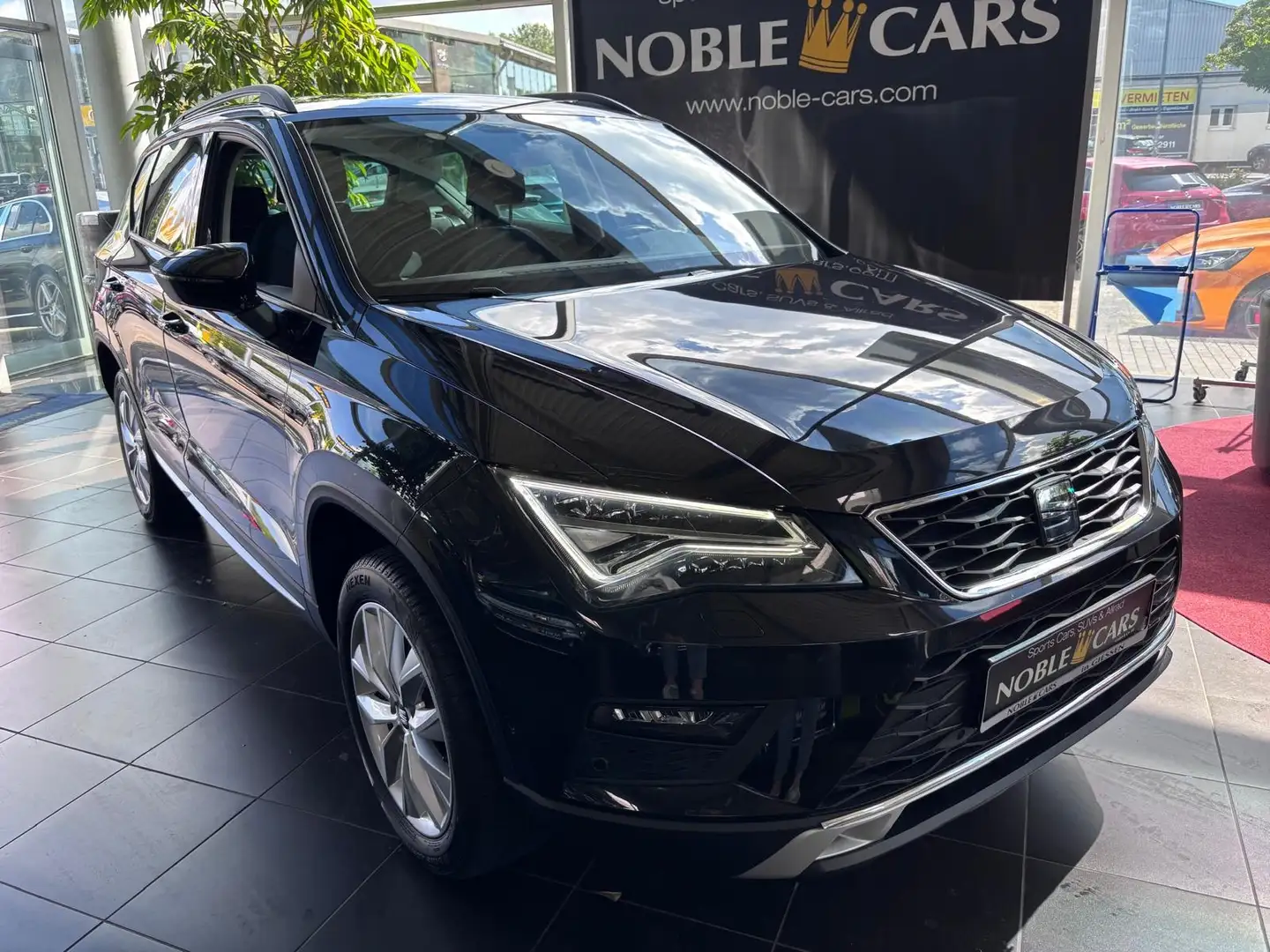 SEAT Ateca Style LED NAVI ALU AHK Schwarz - 1