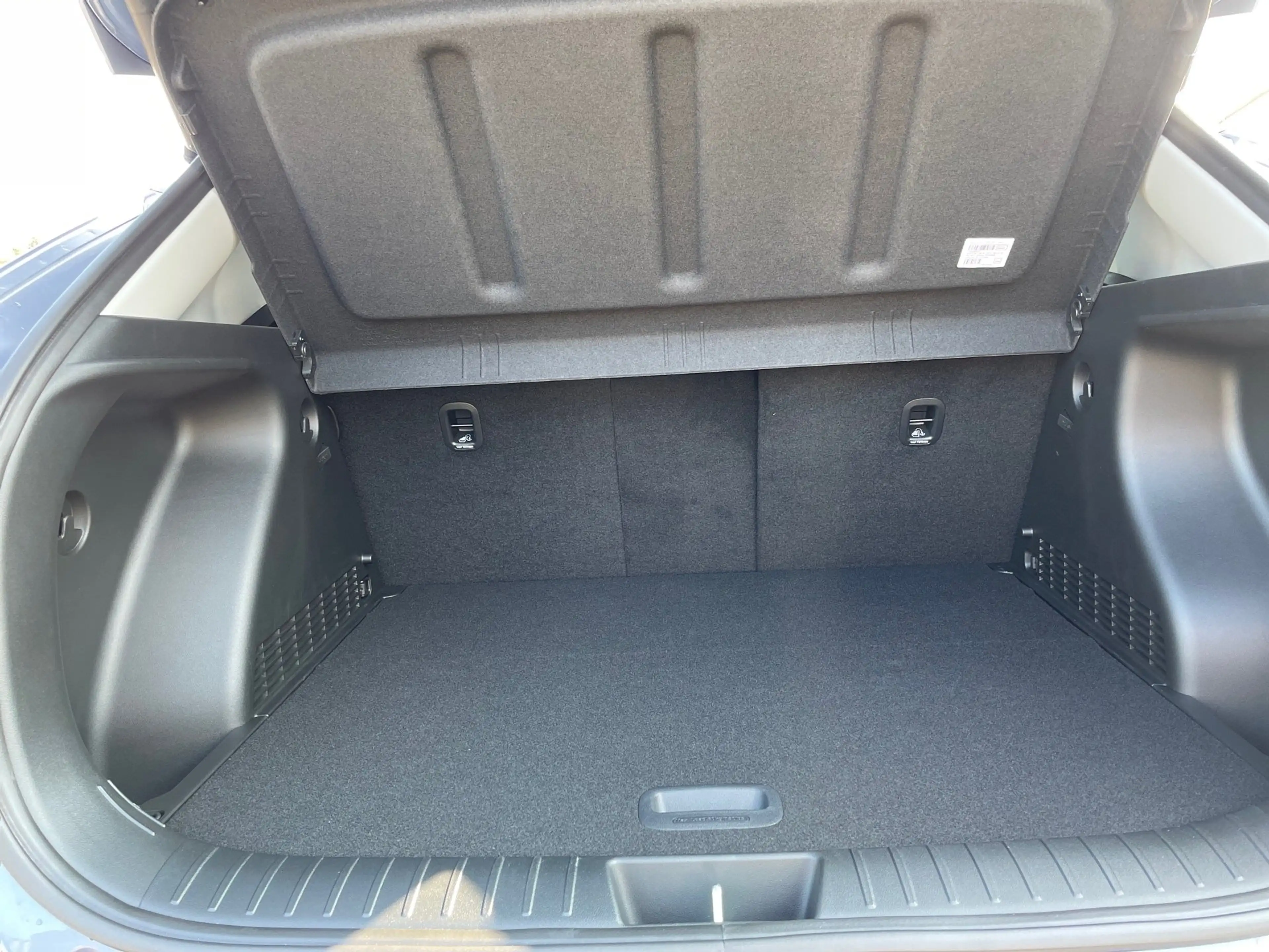 Hyundai KONA EV 49kWh Trend 360*KlimaA*LED*Navi*SHZ*ACC — photo 13