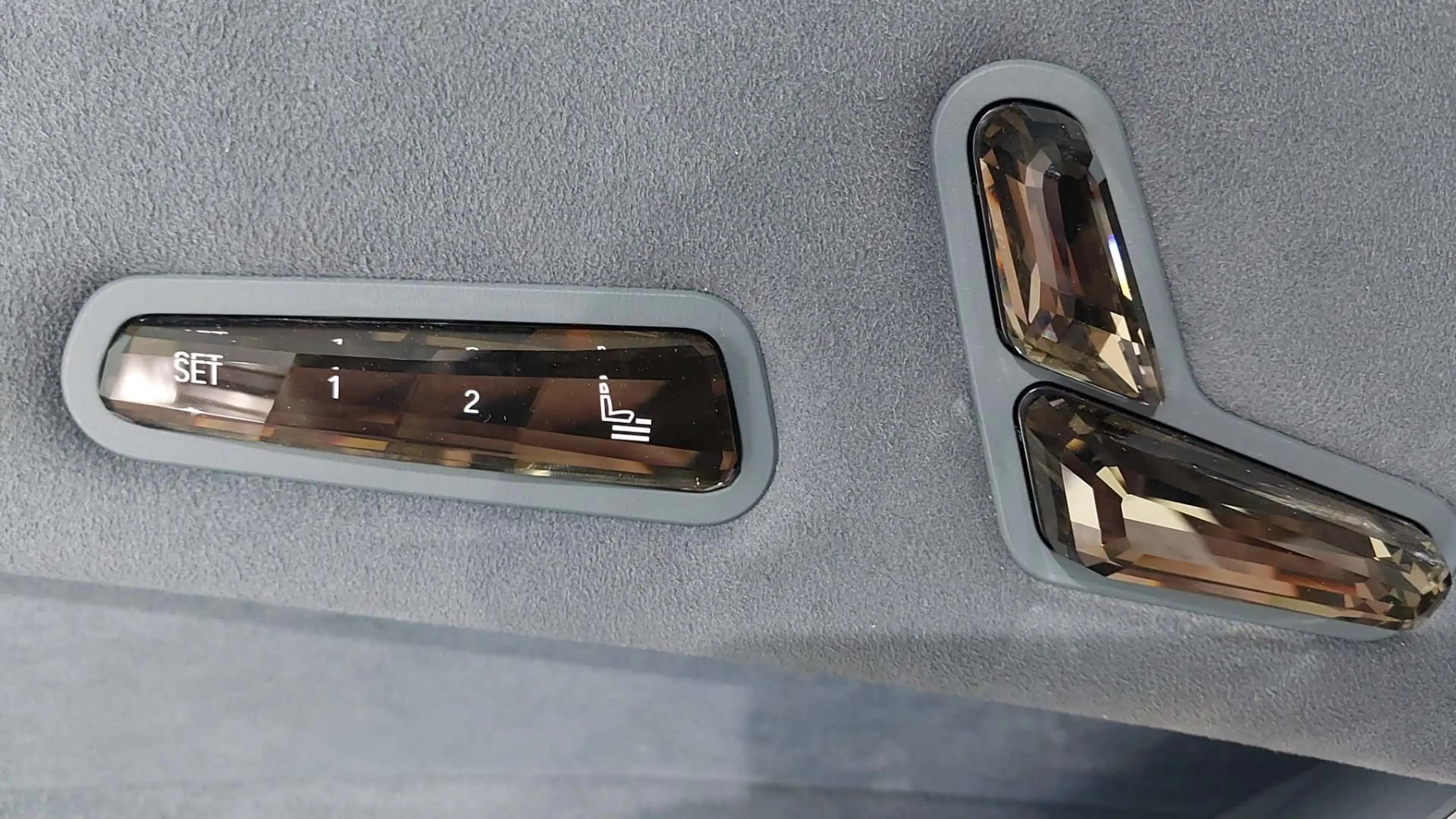 BMW iX xDrive40 Executive 77 kWh | 21" | Laserlight | Dri — photo 8