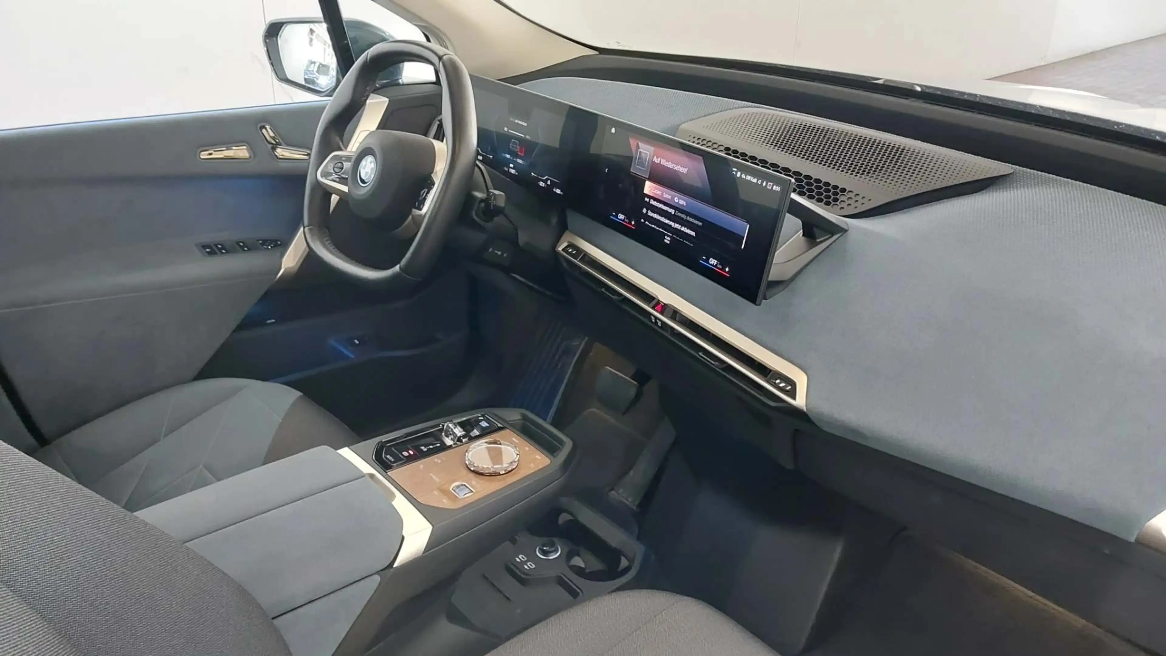BMW iX xDrive40 Executive 77 kWh | 21" | Laserlight | Dri — photo 6