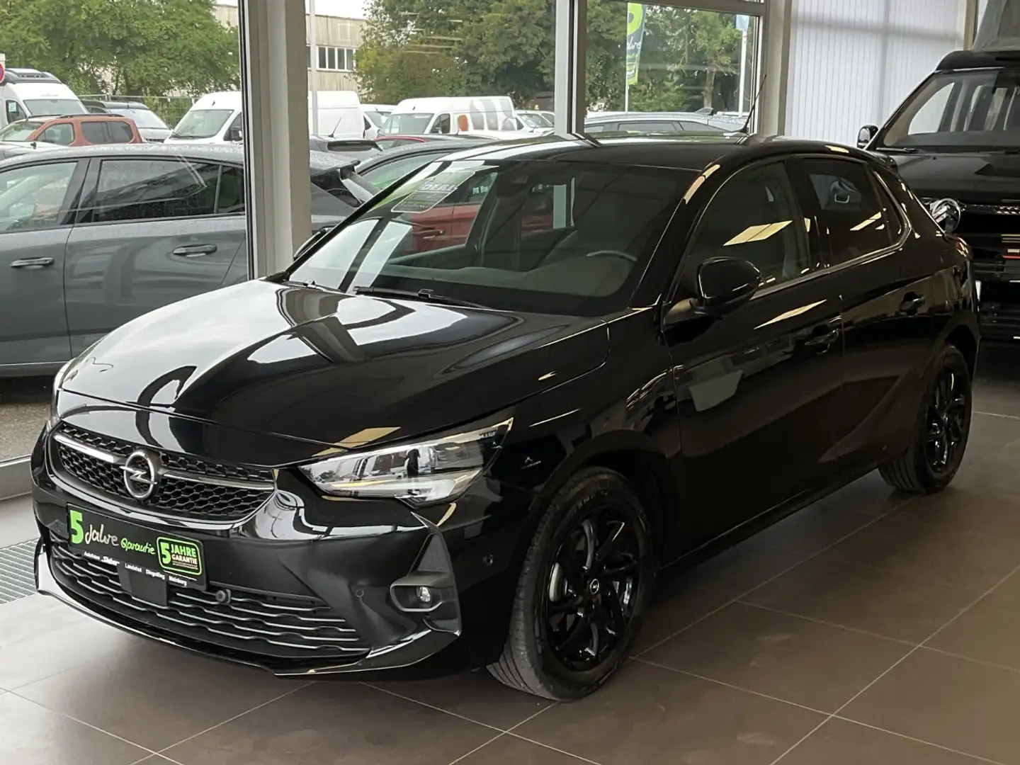 Opel Corsa F 1.2 Turbo Ultimate TEMPOMAT*SITZHZG*KAMER Schwarz - 2